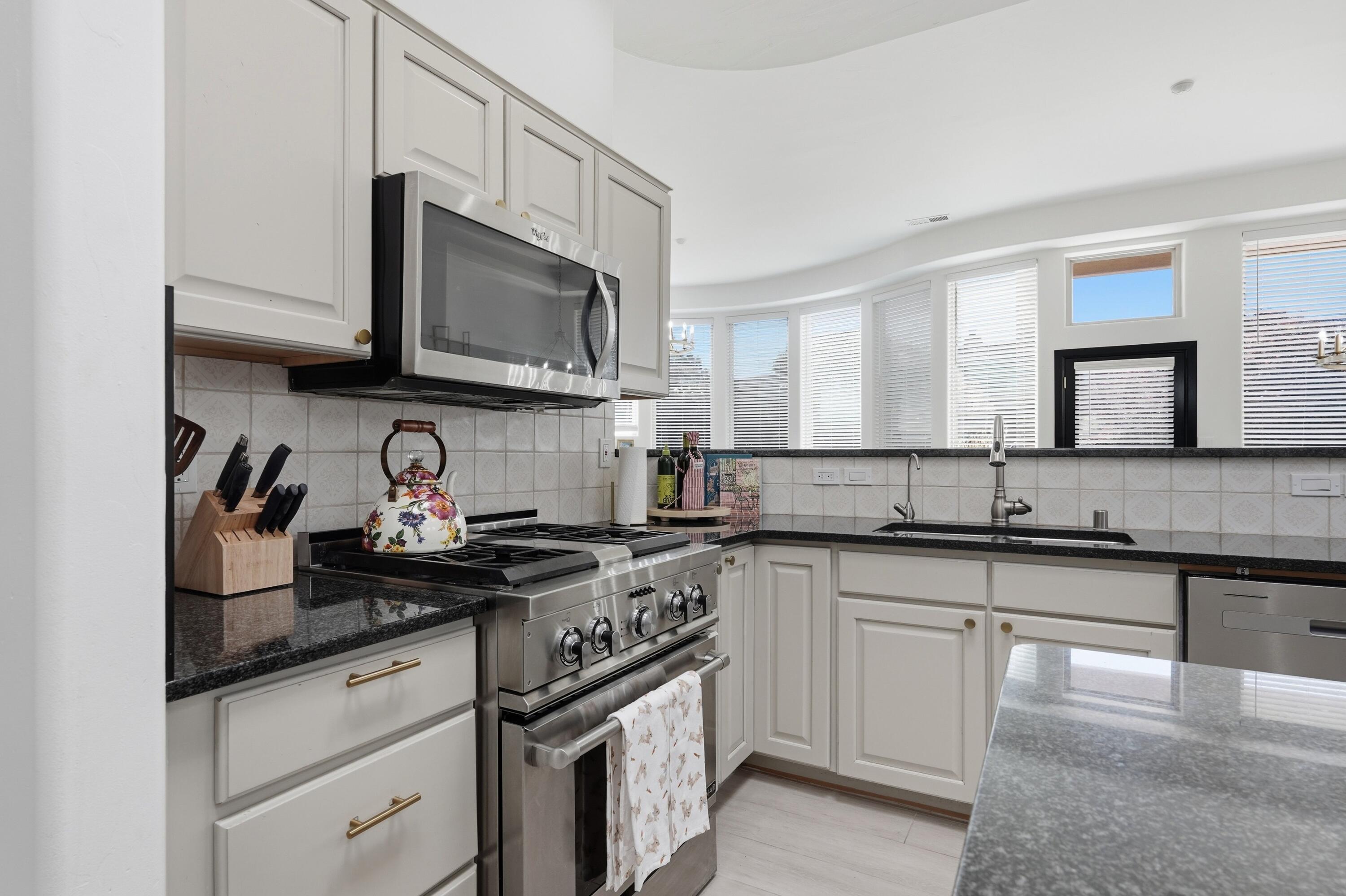 7424 Enchanted Sky Lane NE