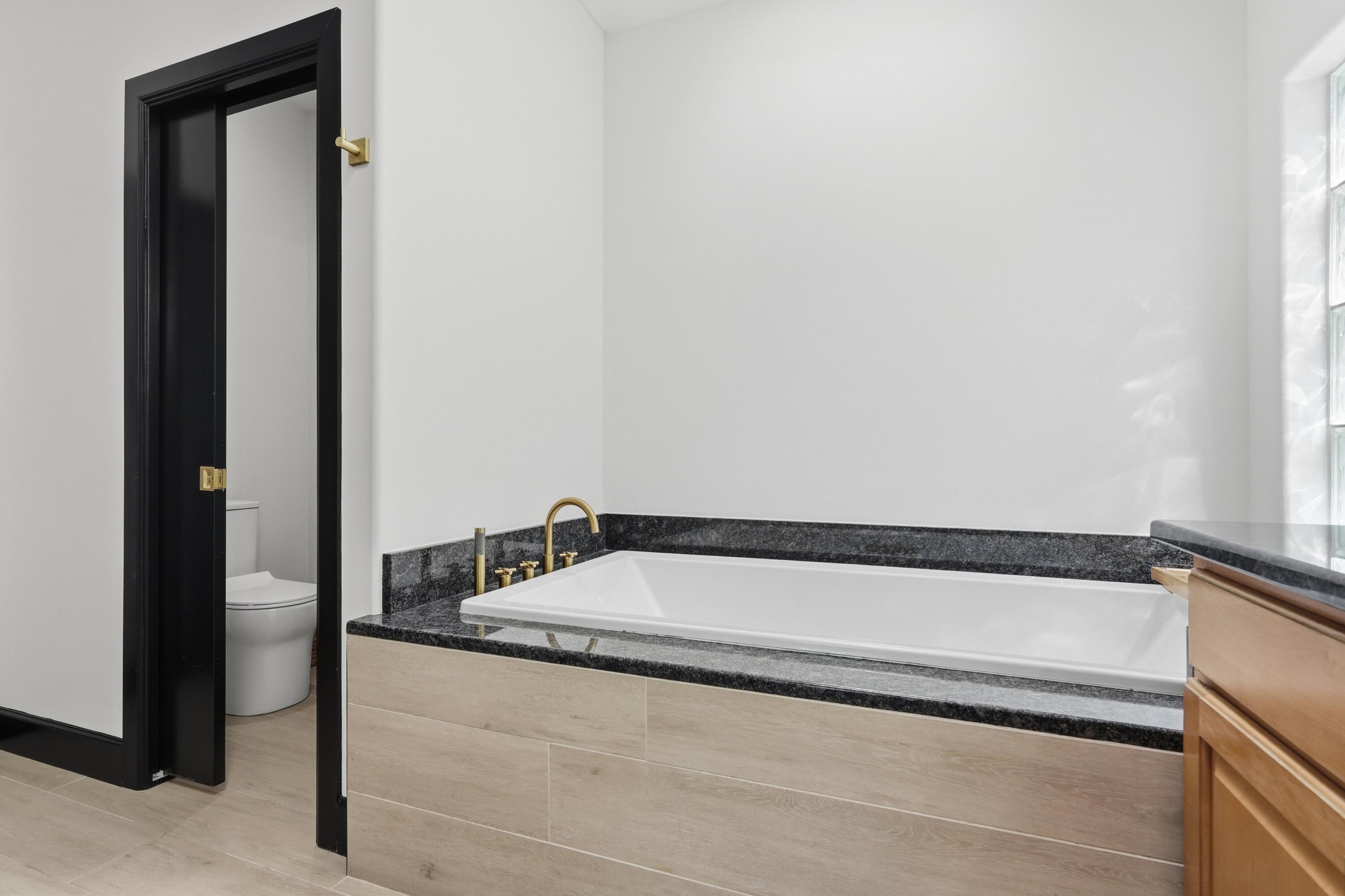 7424 Enchanted Sky Lane NE