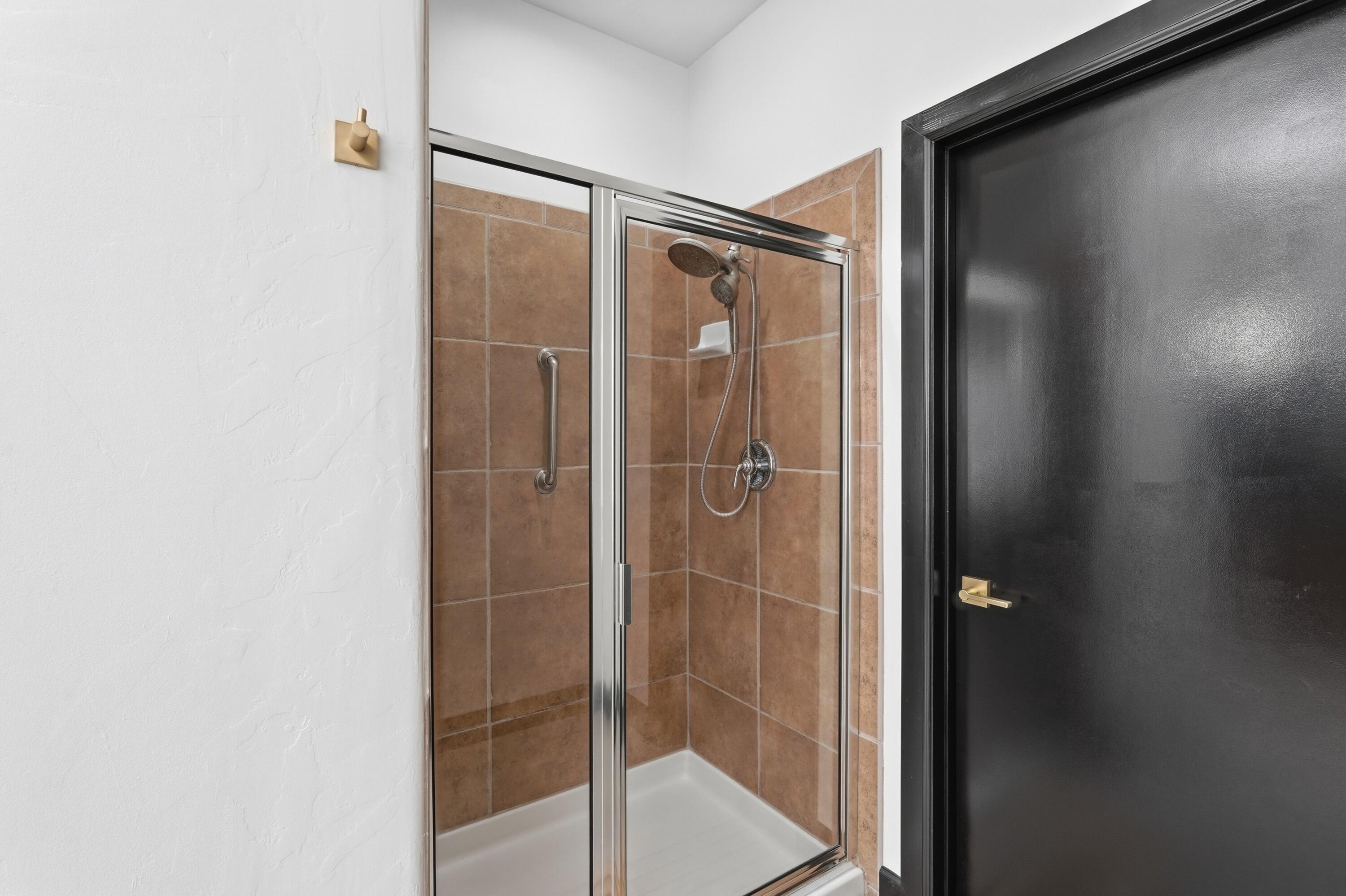 7424 Enchanted Sky Lane NE