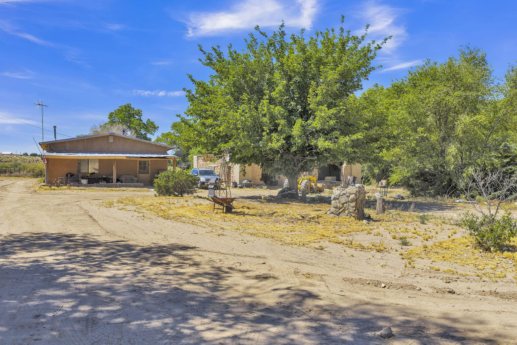 211 La Ladera Road