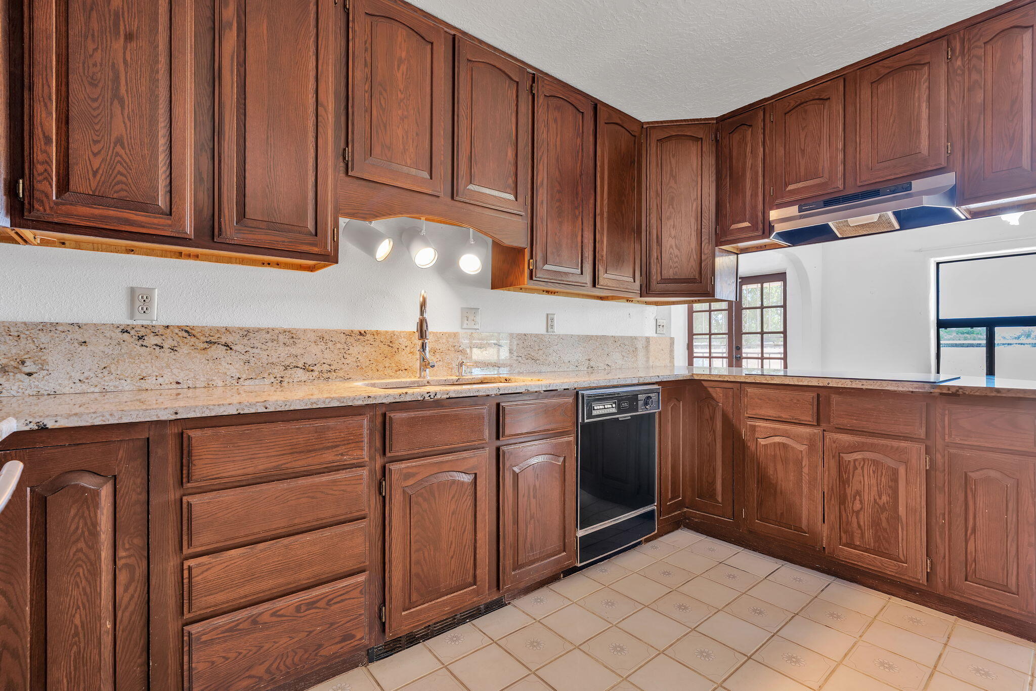 22 Paizalas Drive