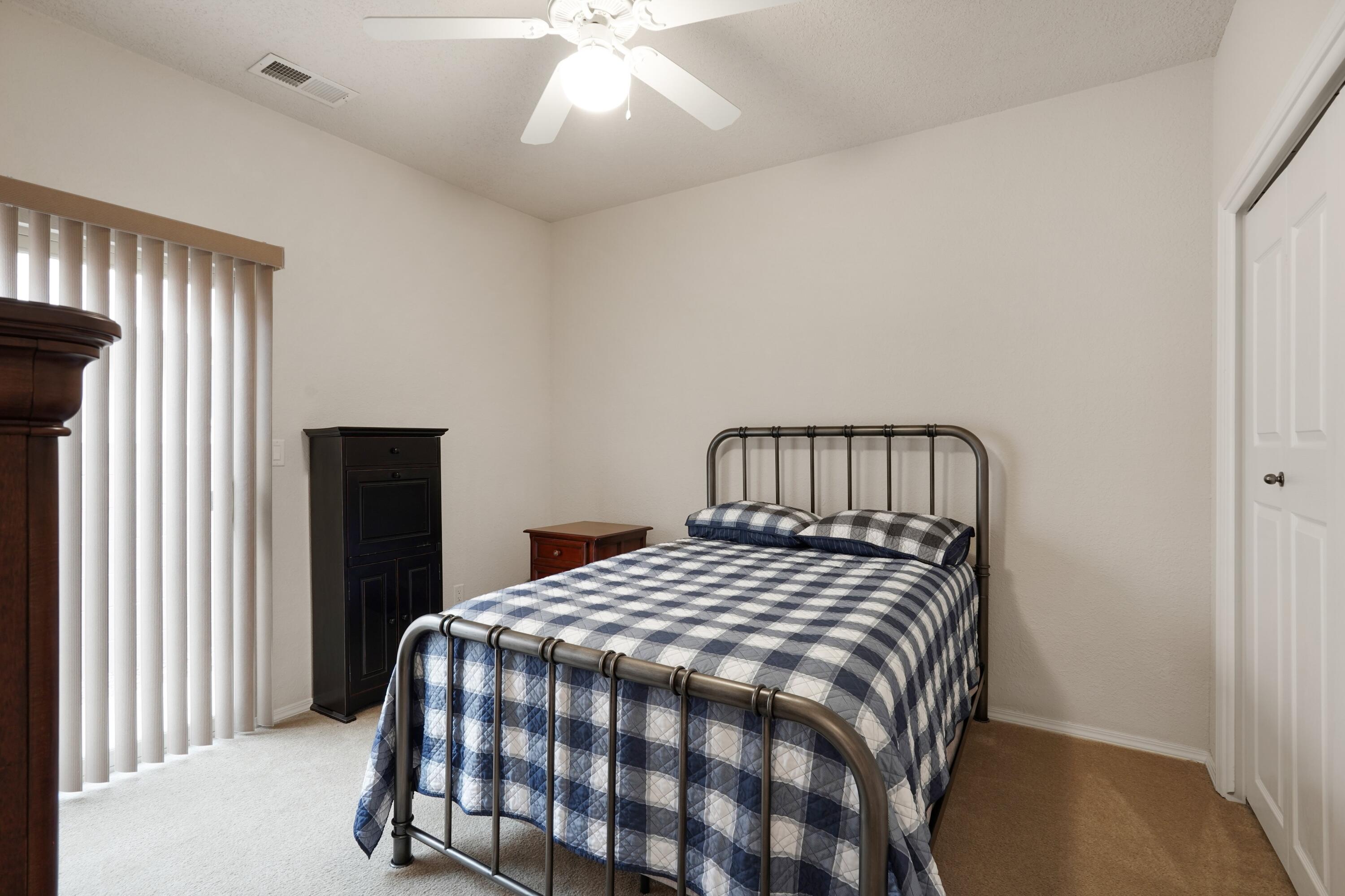 4424 Desert Lily Court SE