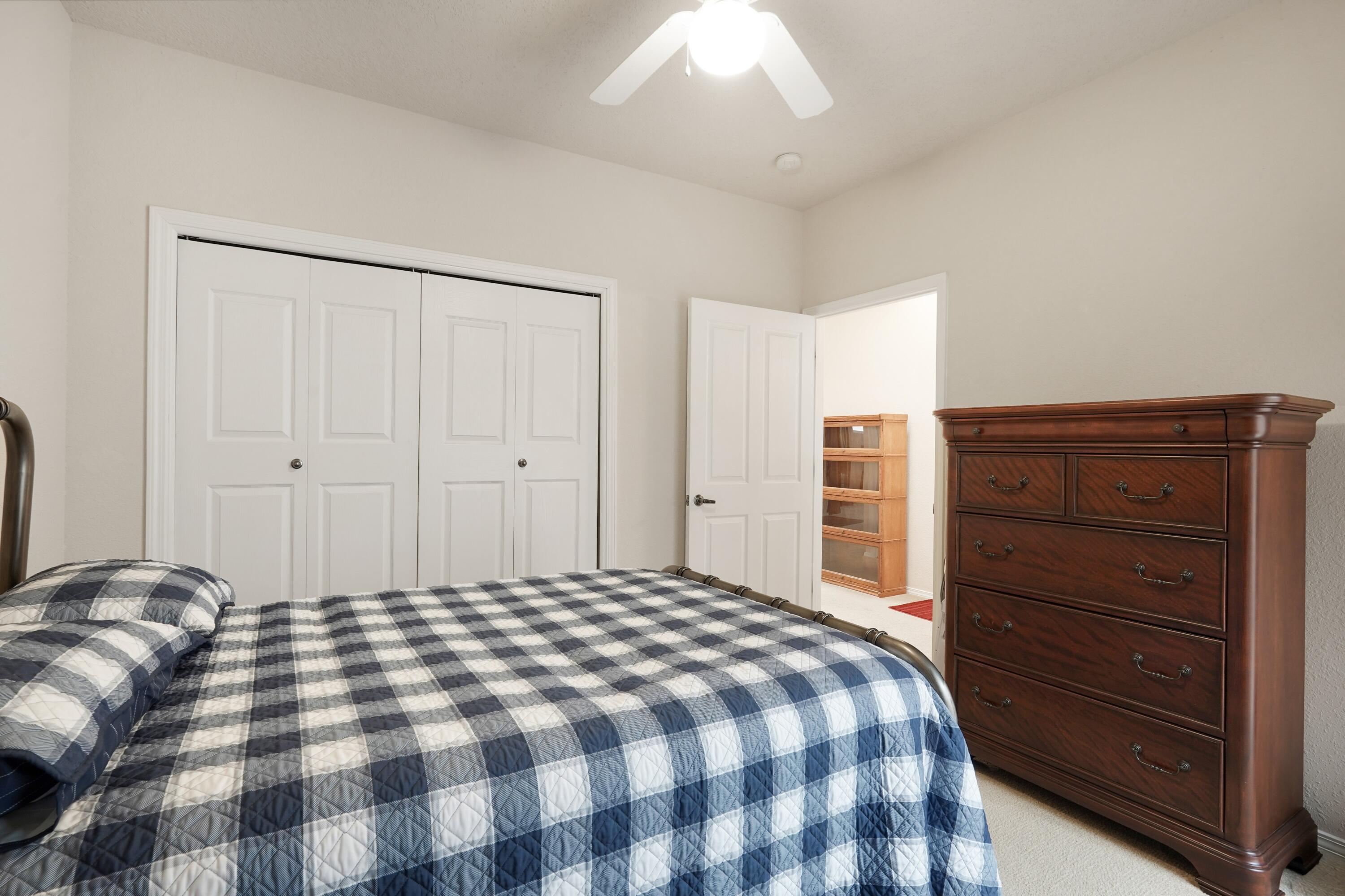 4424 Desert Lily Court SE