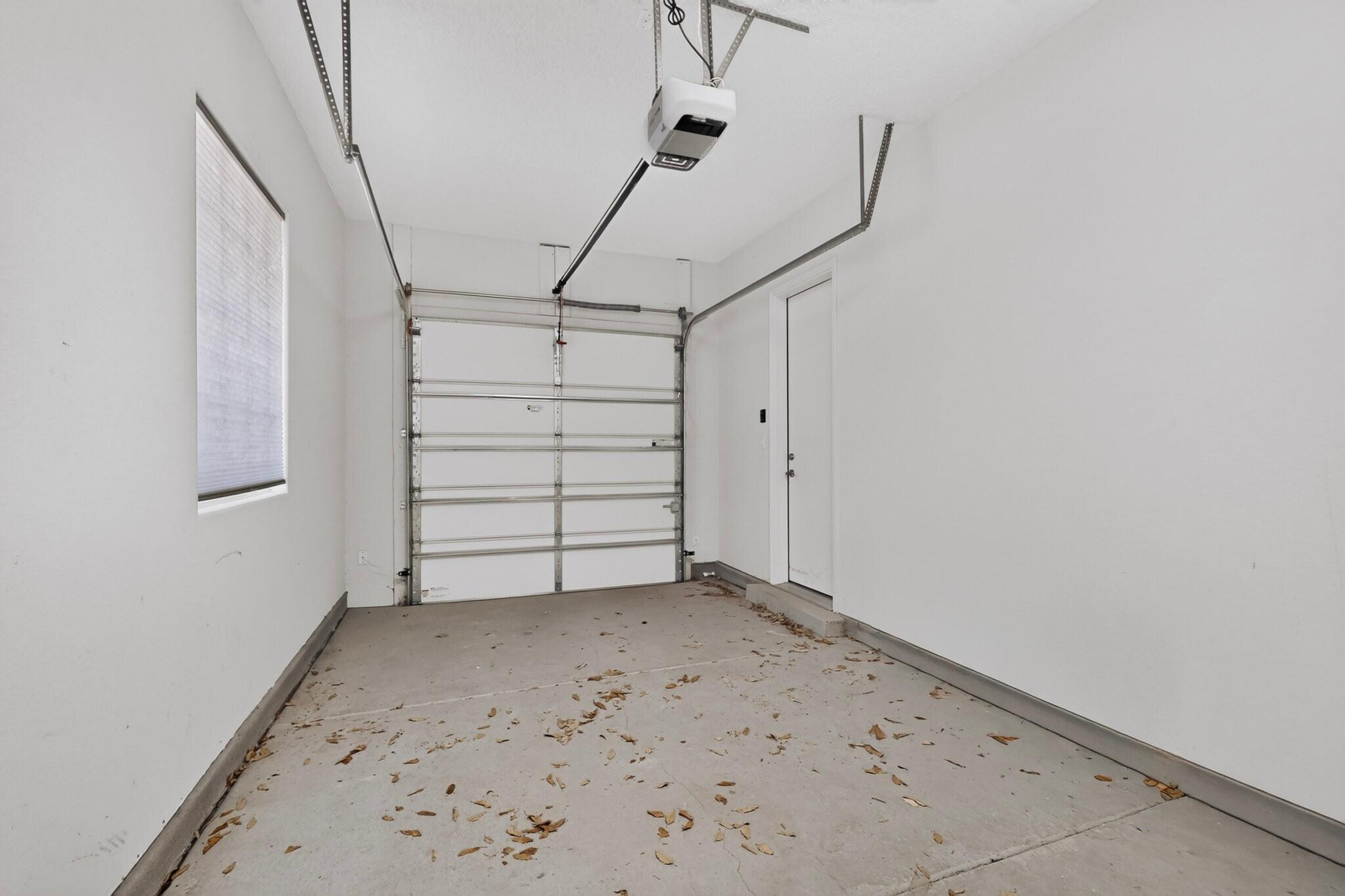 45 E Vista Hermosa Place NE