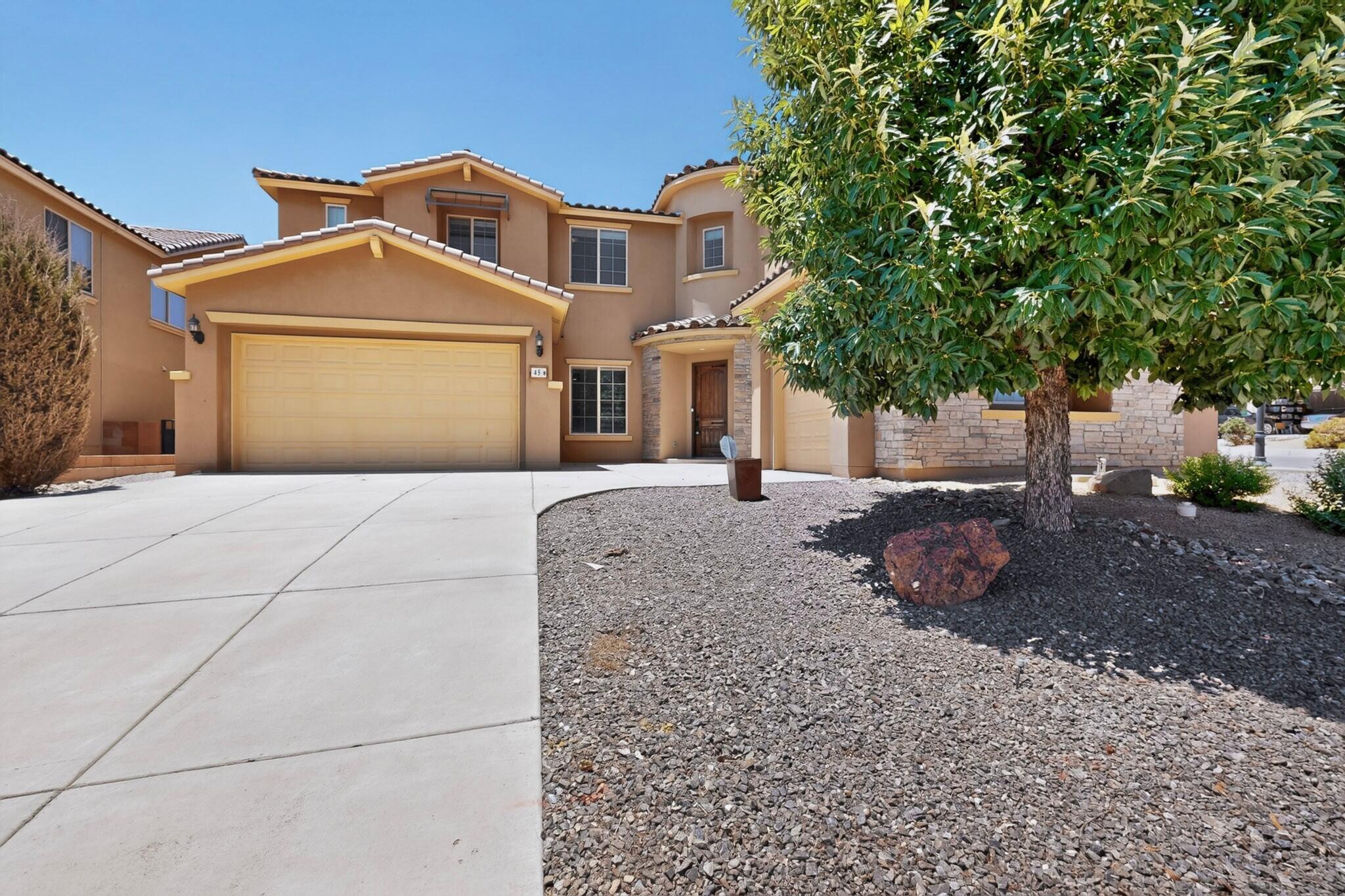 45 E Vista Hermosa Place NE