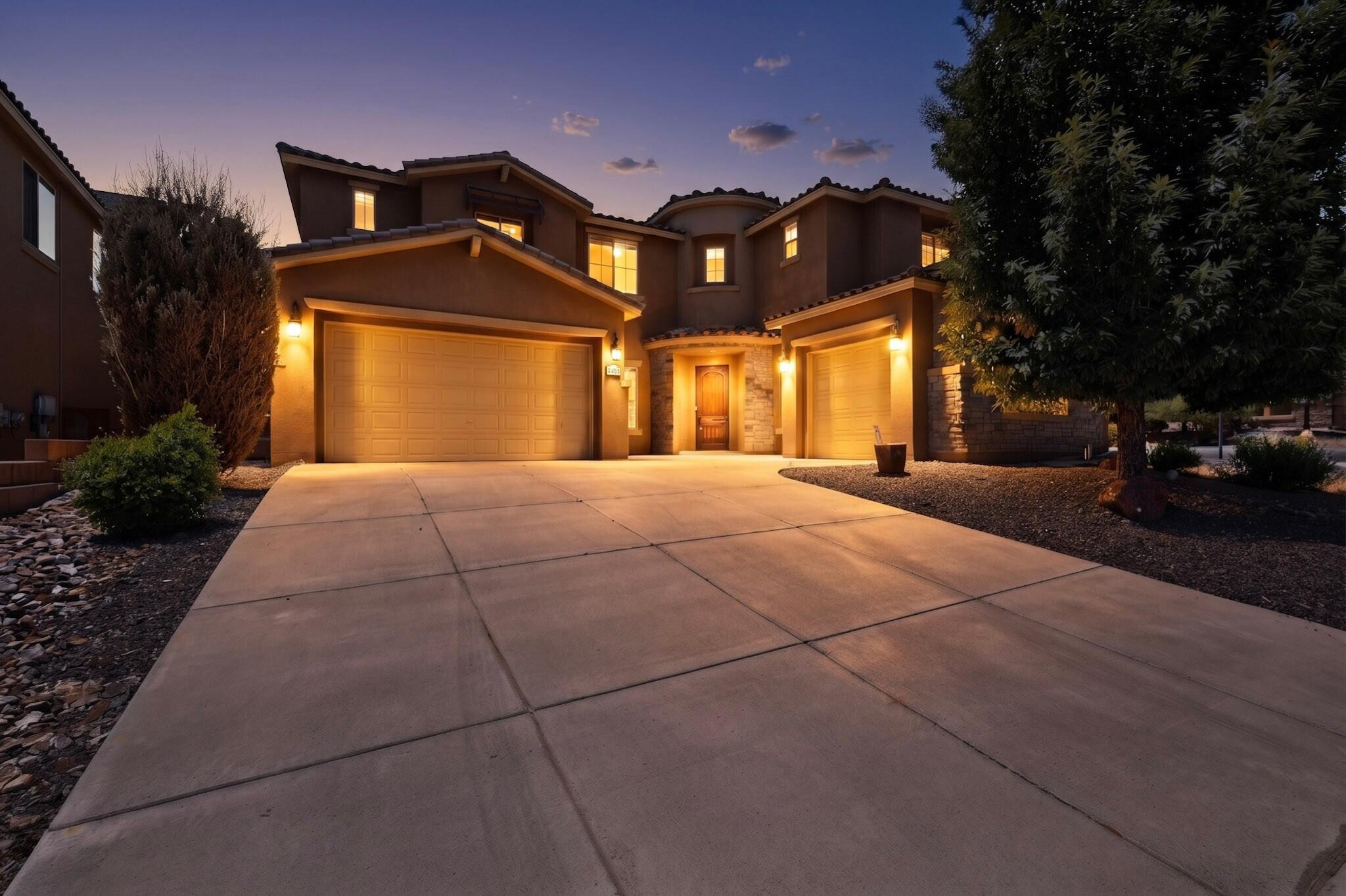 45 E Vista Hermosa Place NE