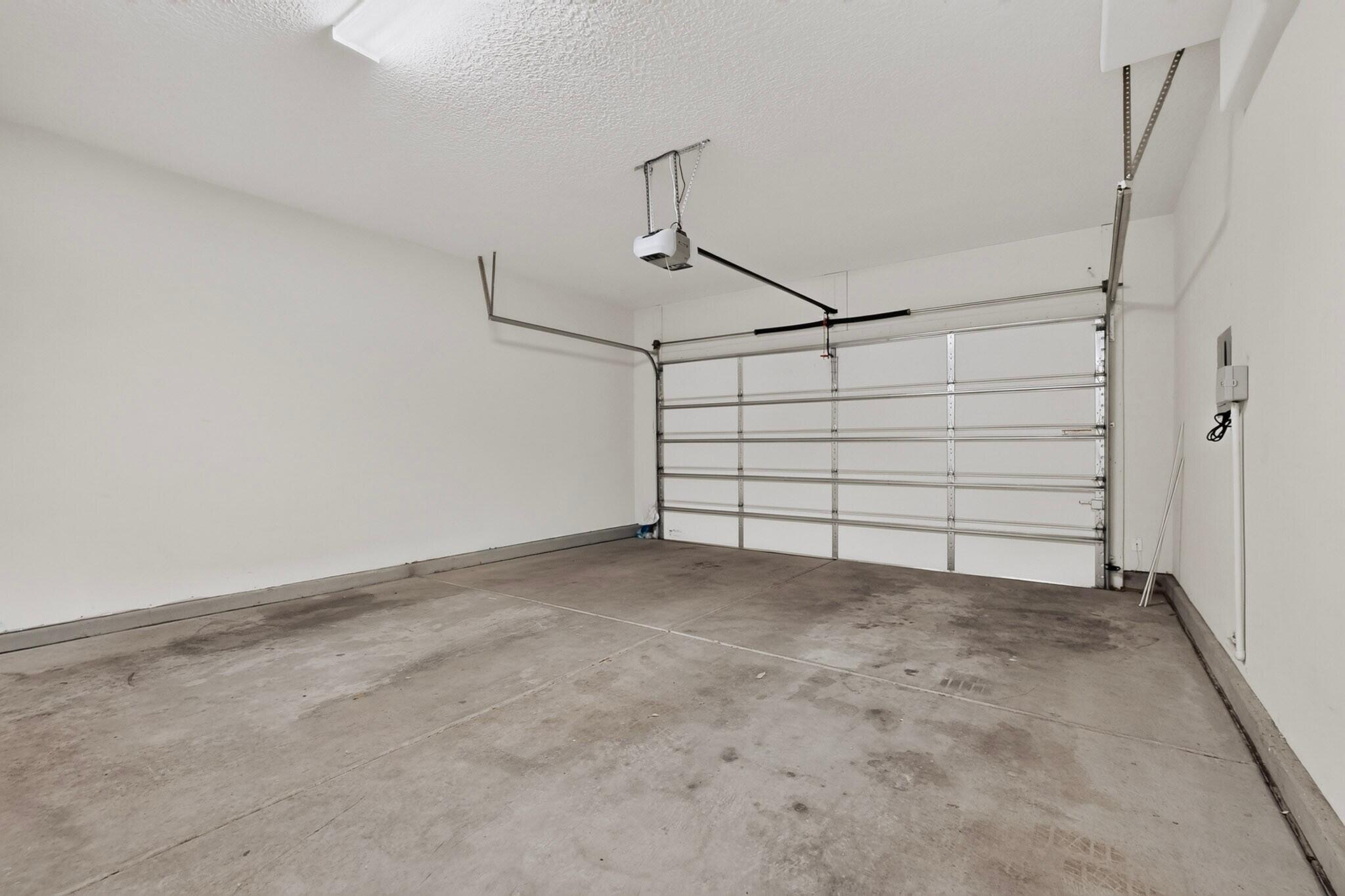 45 E Vista Hermosa Place NE
