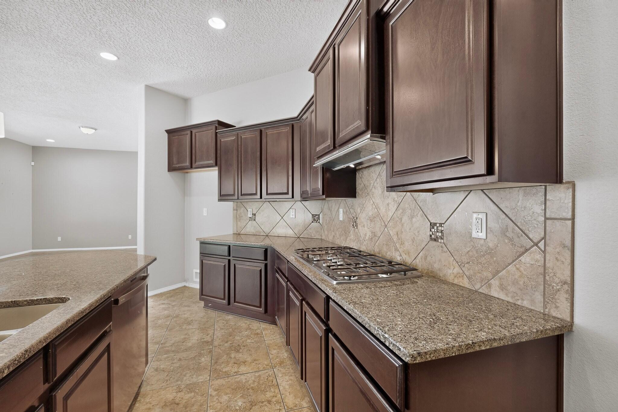 45 E Vista Hermosa Place NE