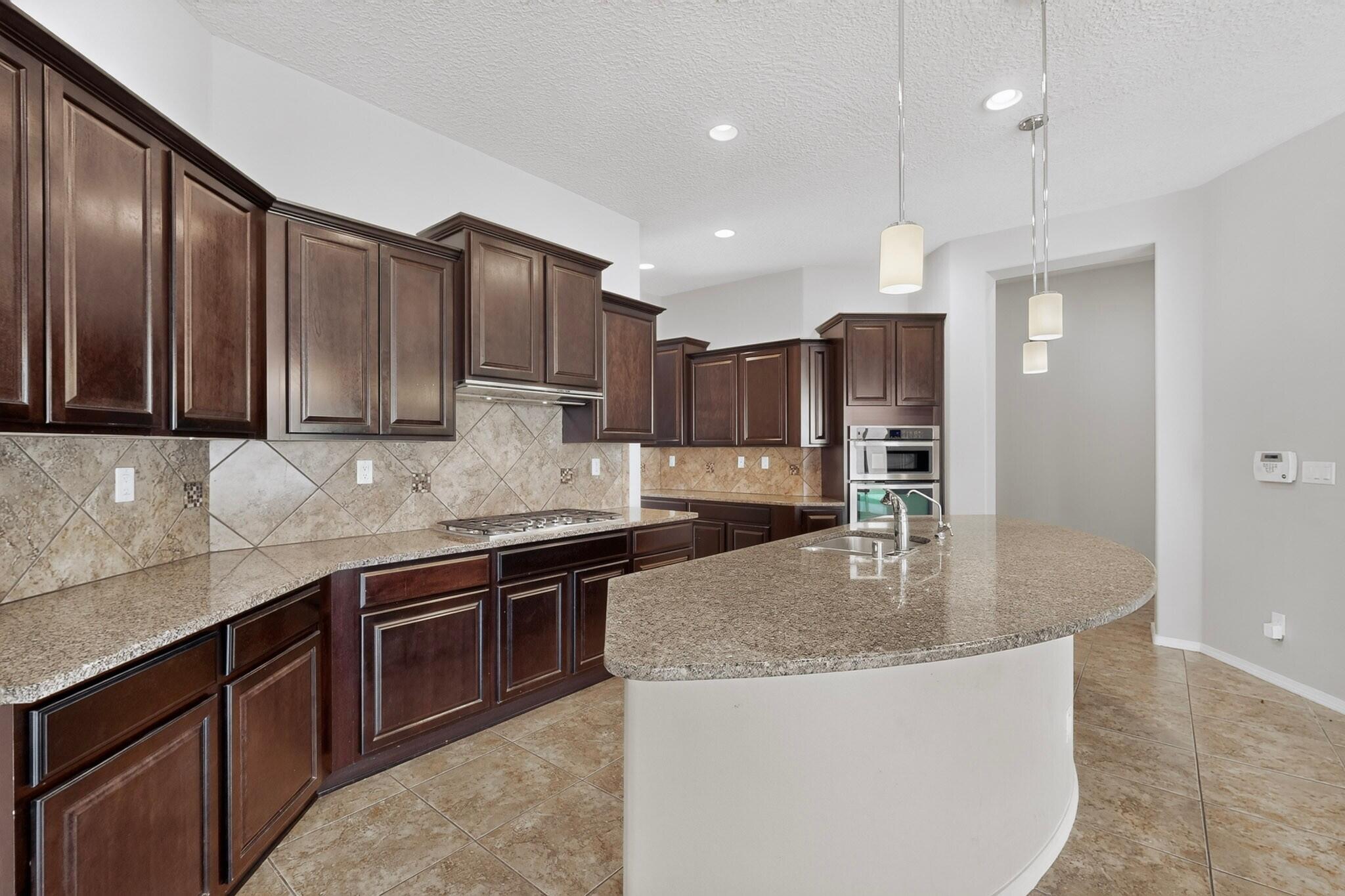45 E Vista Hermosa Place NE