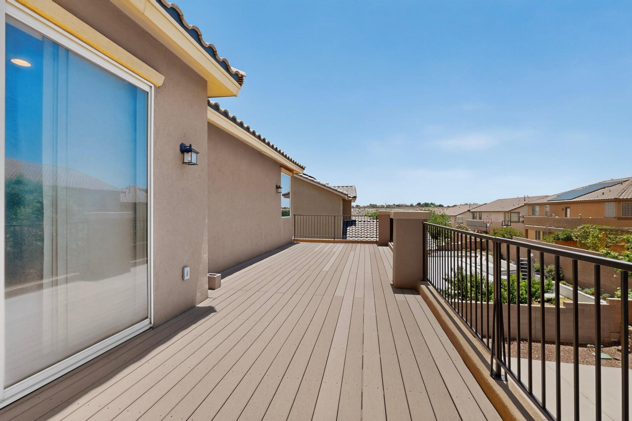 45 E Vista Hermosa Place NE