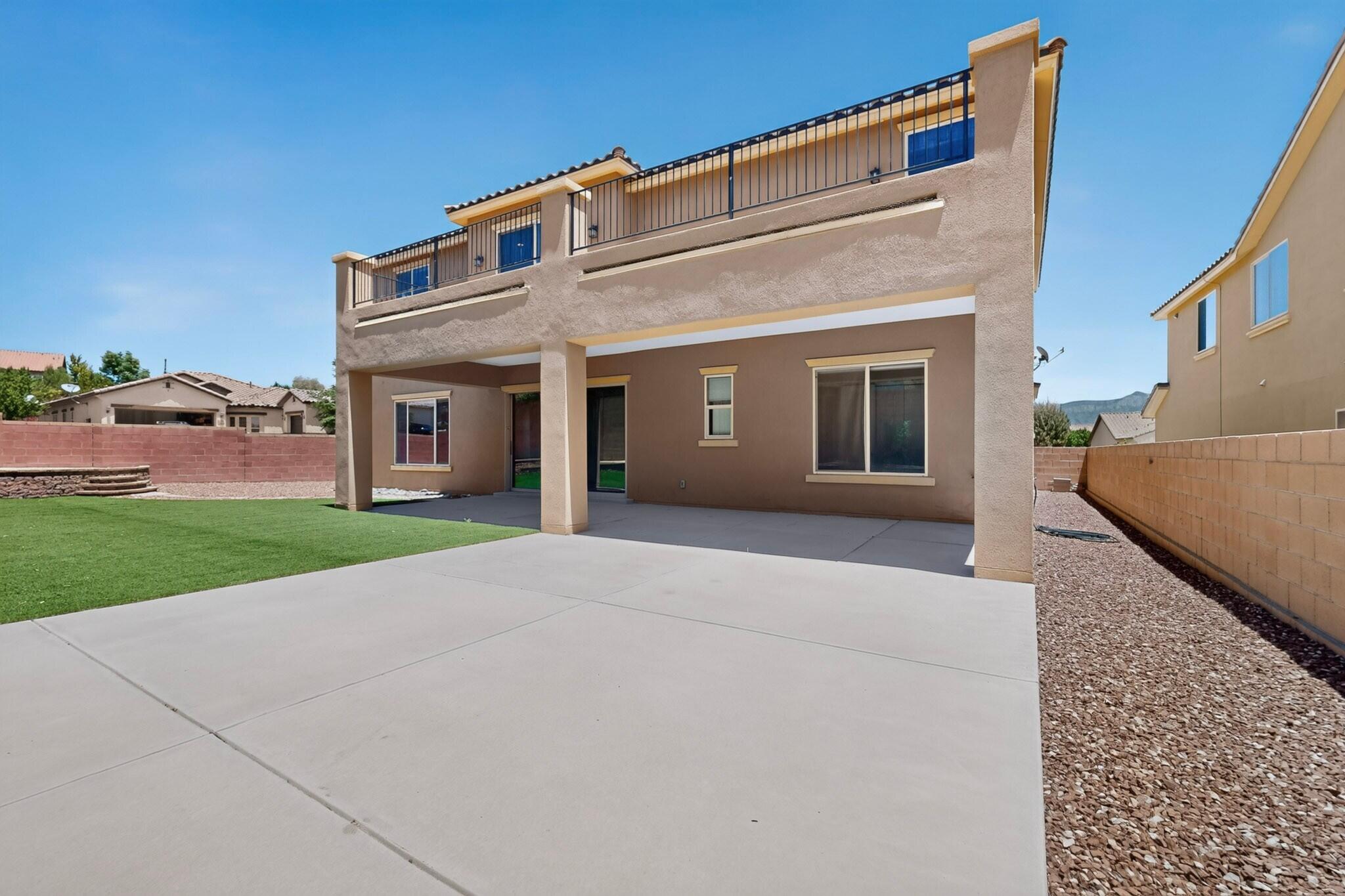 45 E Vista Hermosa Place NE