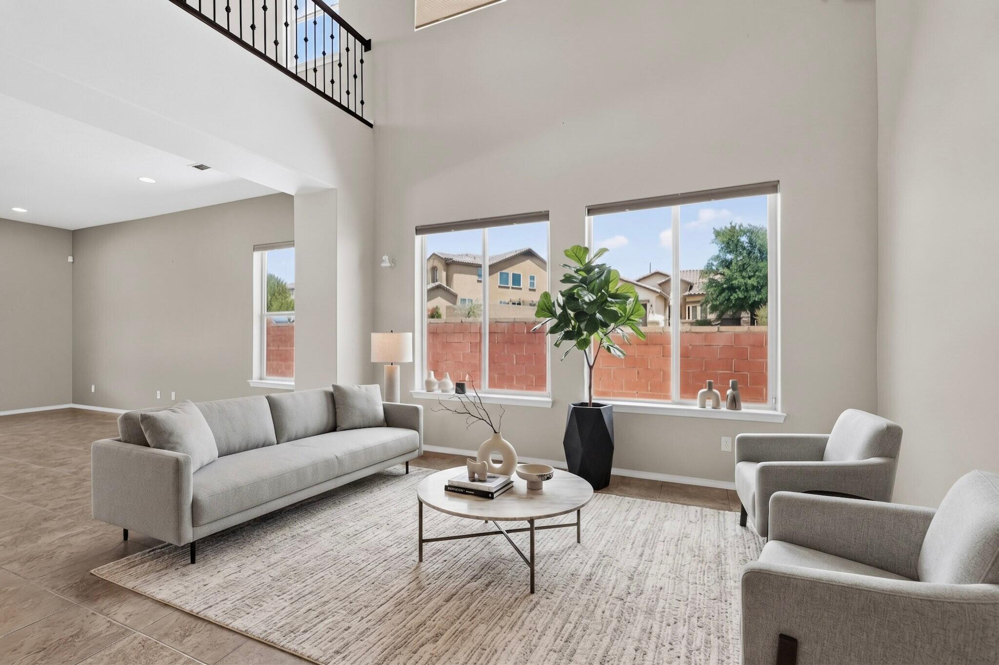 45 E Vista Hermosa Place NE