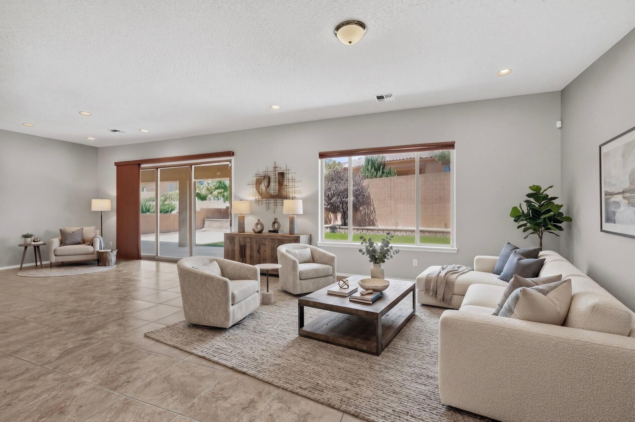 45 E Vista Hermosa Place NE