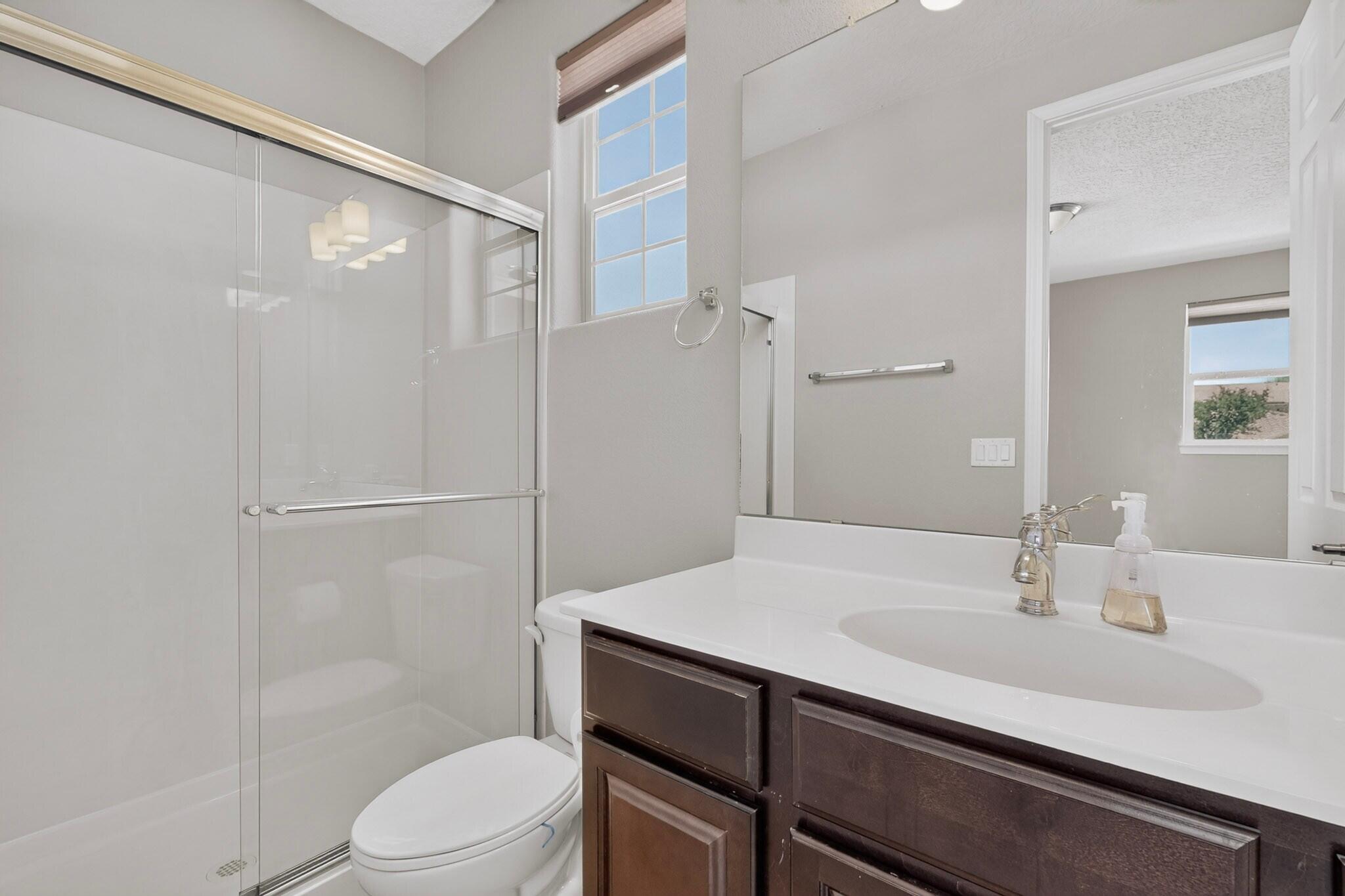 45 E Vista Hermosa Place NE