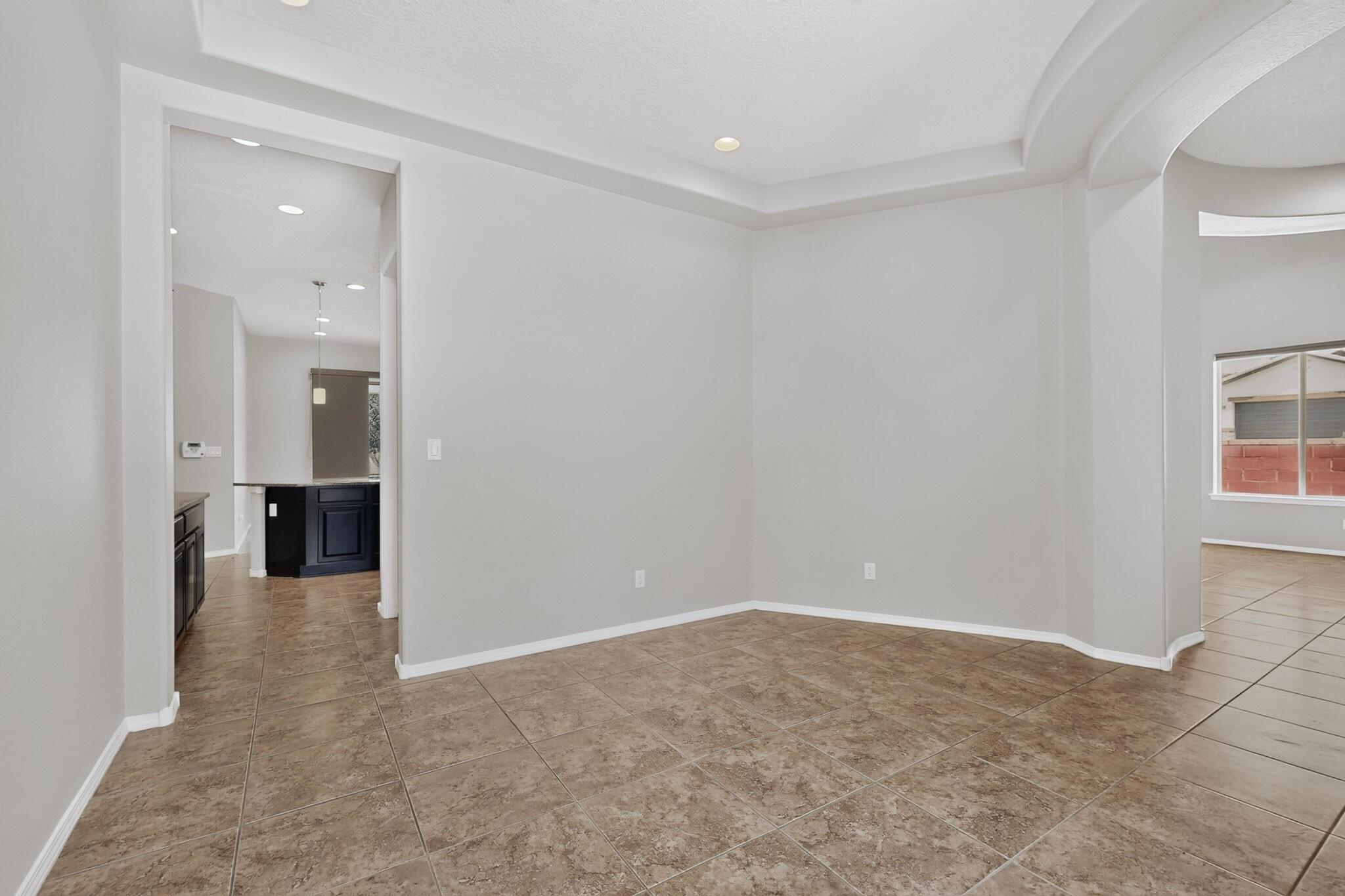 45 E Vista Hermosa Place NE