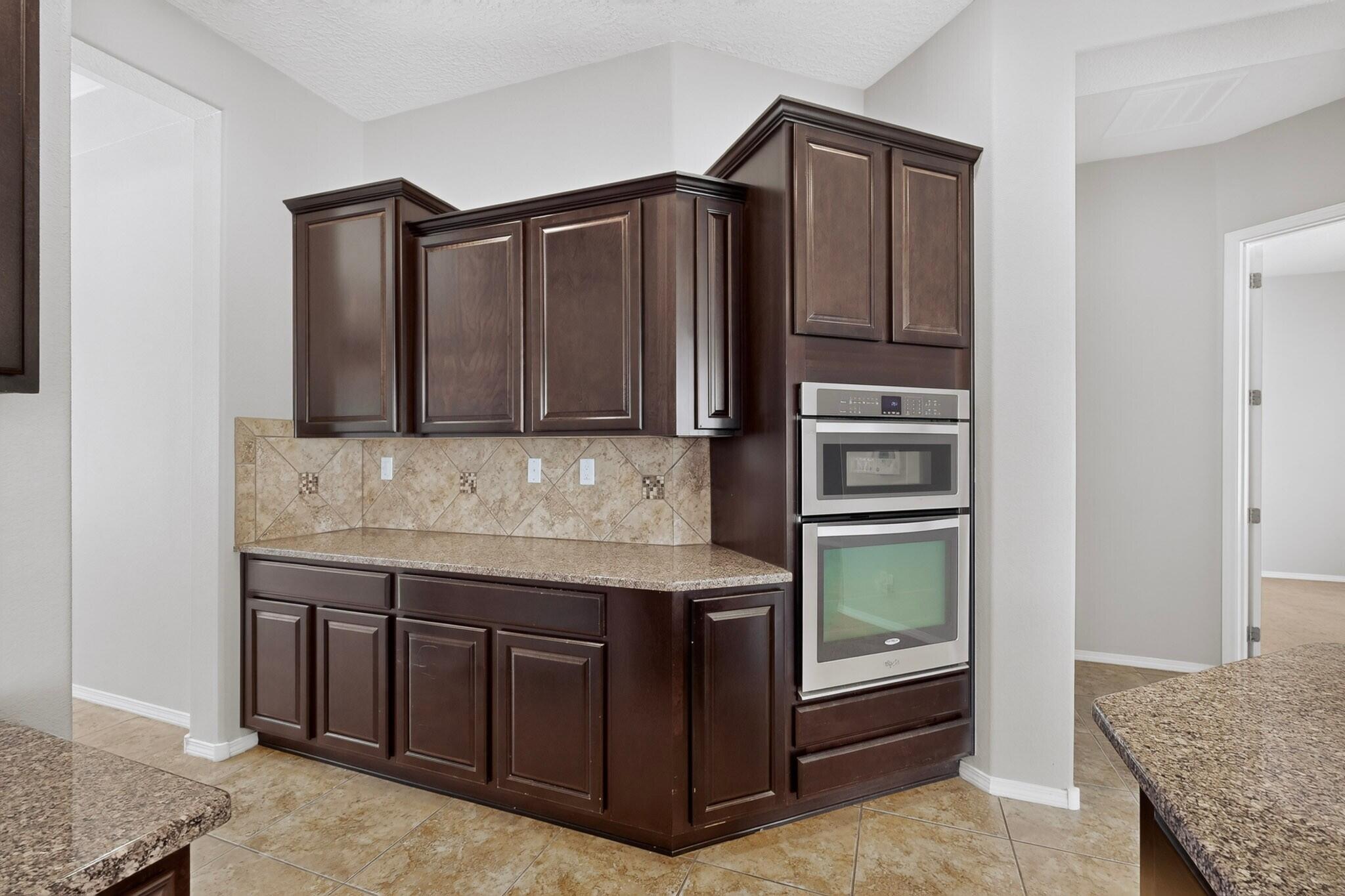 45 E Vista Hermosa Place NE
