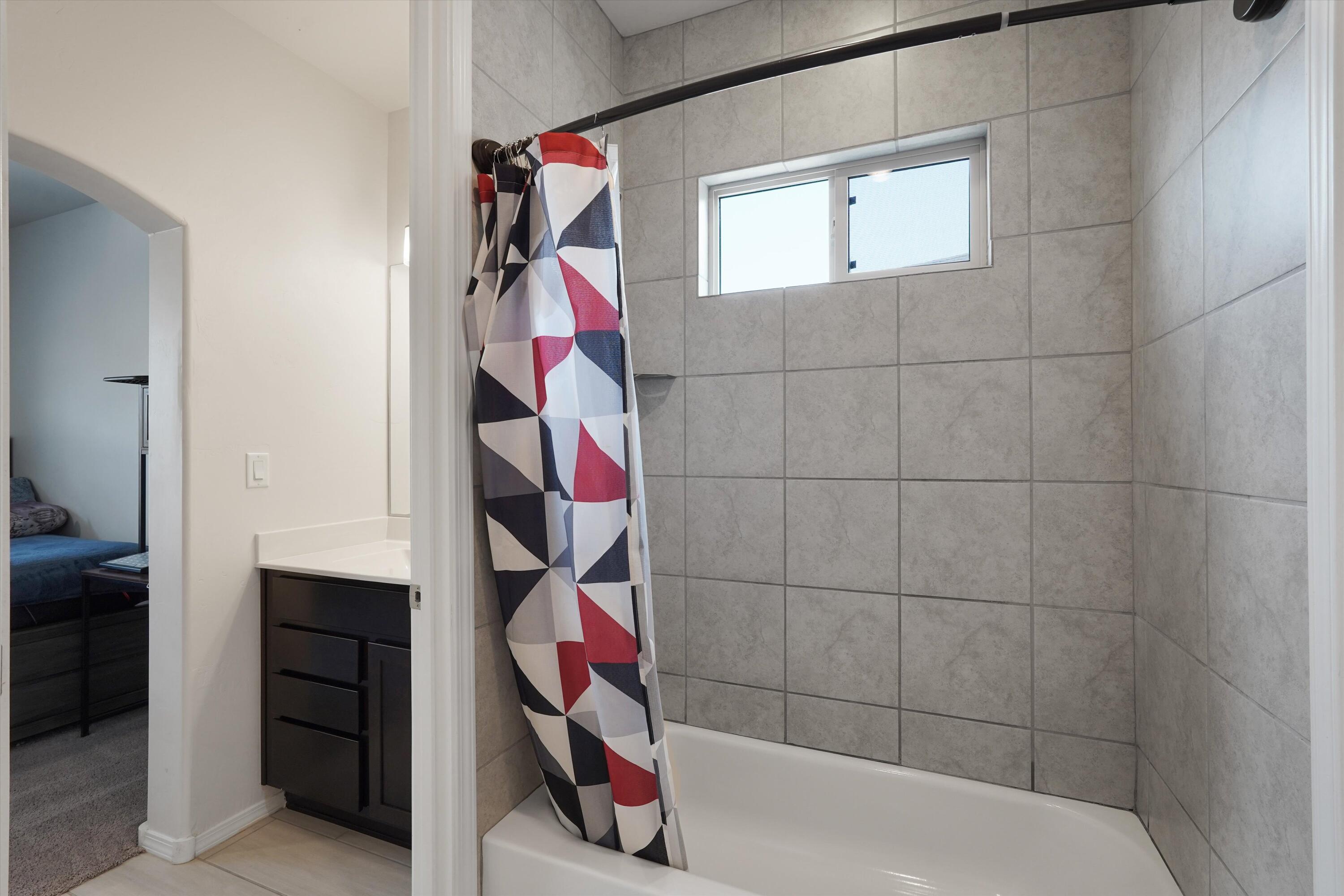 1725 Tierra Del Norte Loop NE
