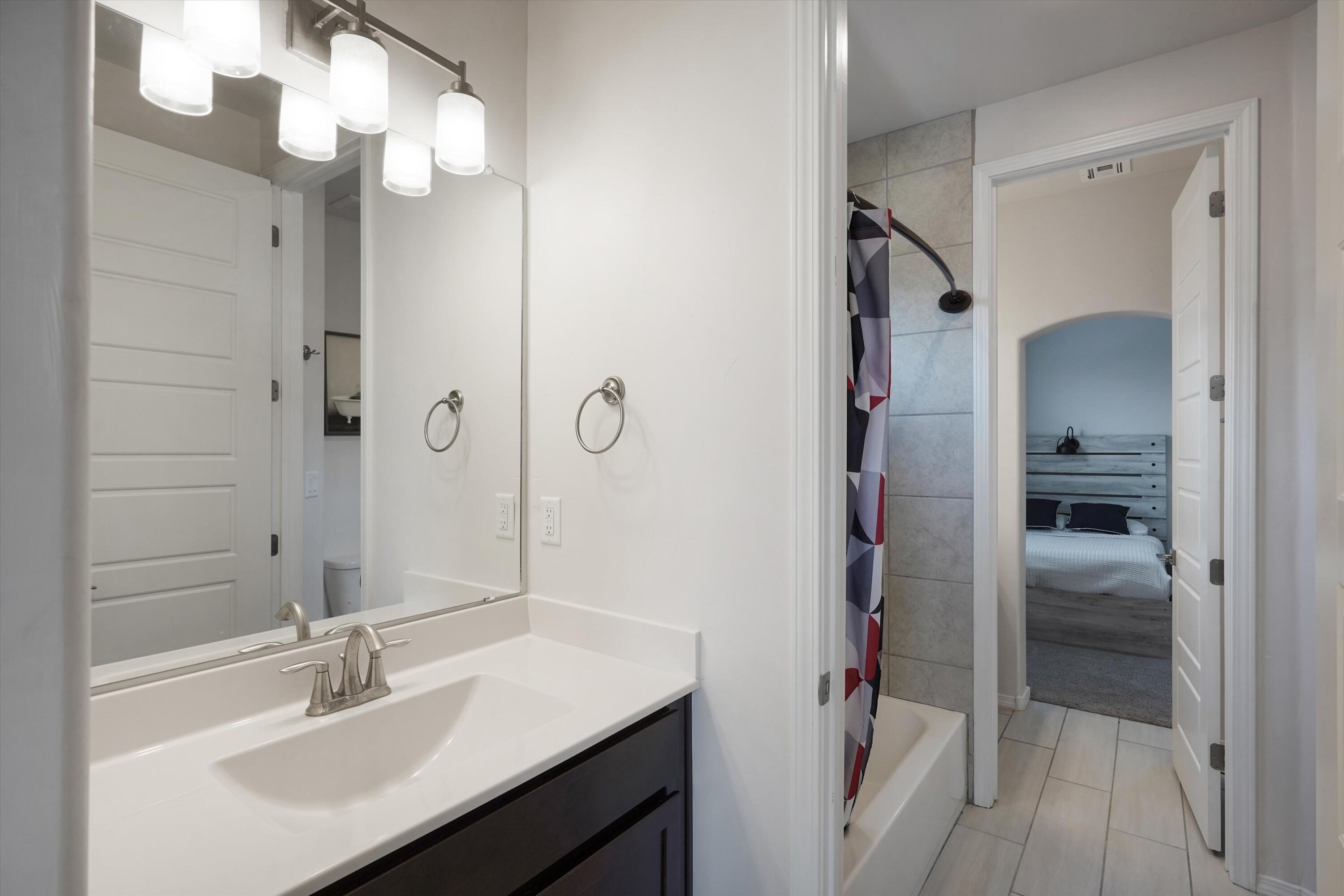 1725 Tierra Del Norte Loop NE