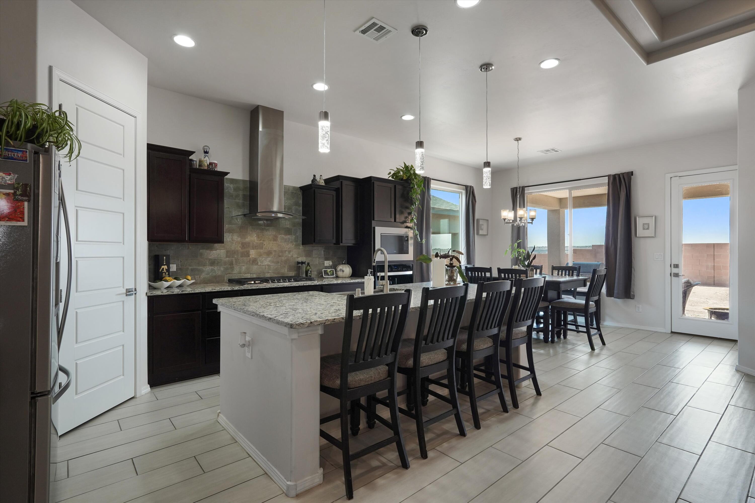 1725 Tierra Del Norte Loop NE