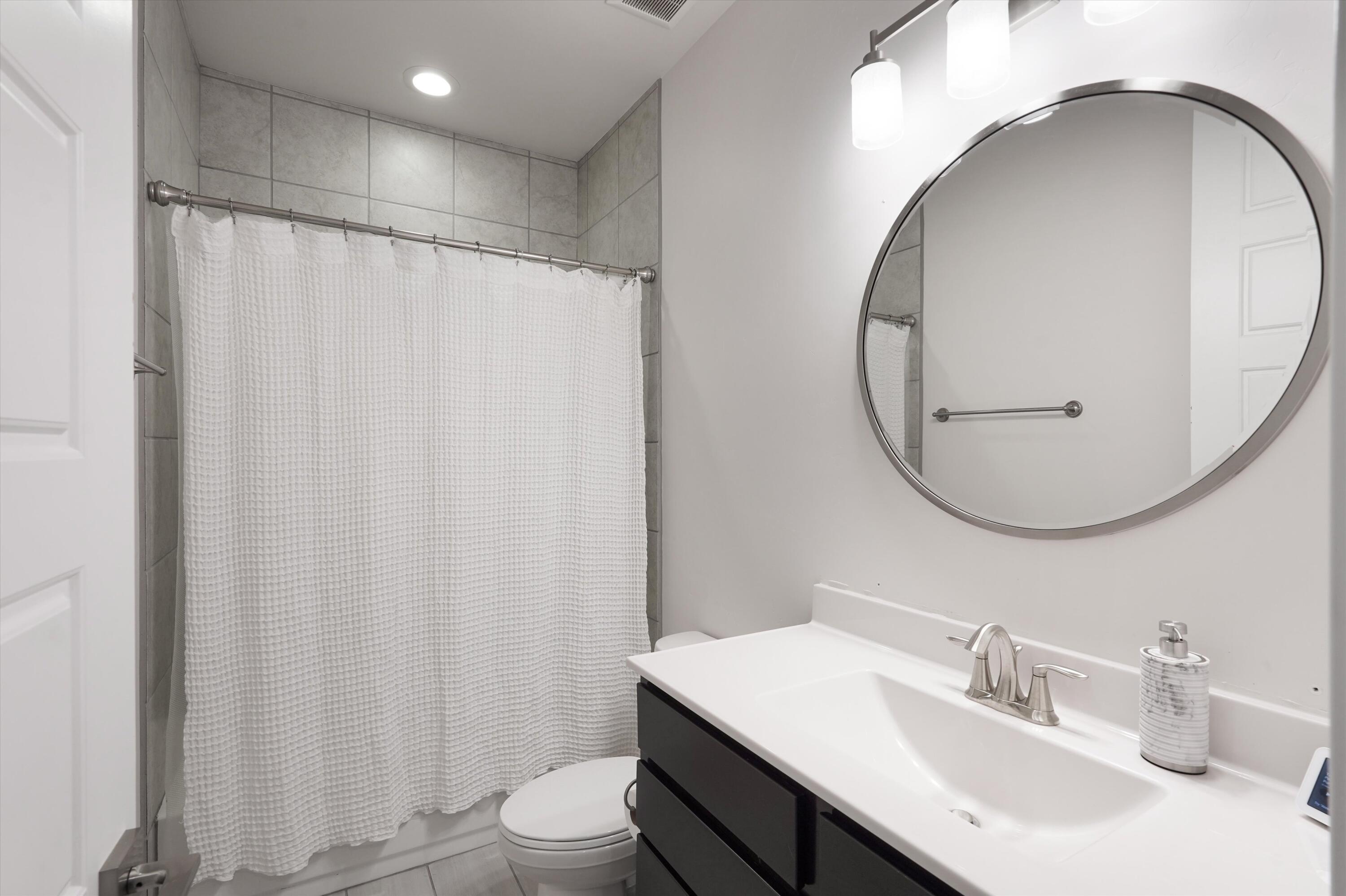 1725 Tierra Del Norte Loop NE