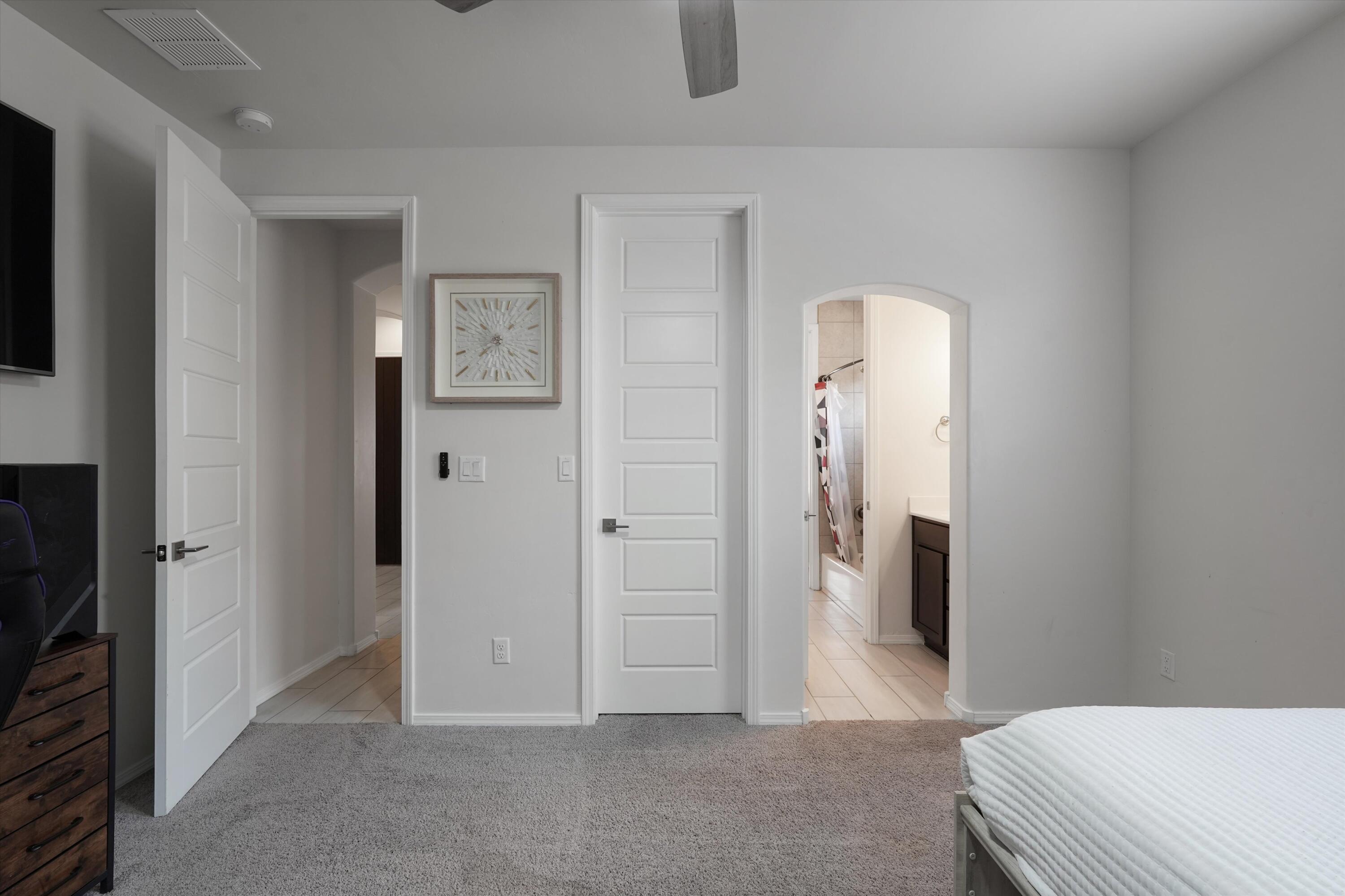 1725 Tierra Del Norte Loop NE