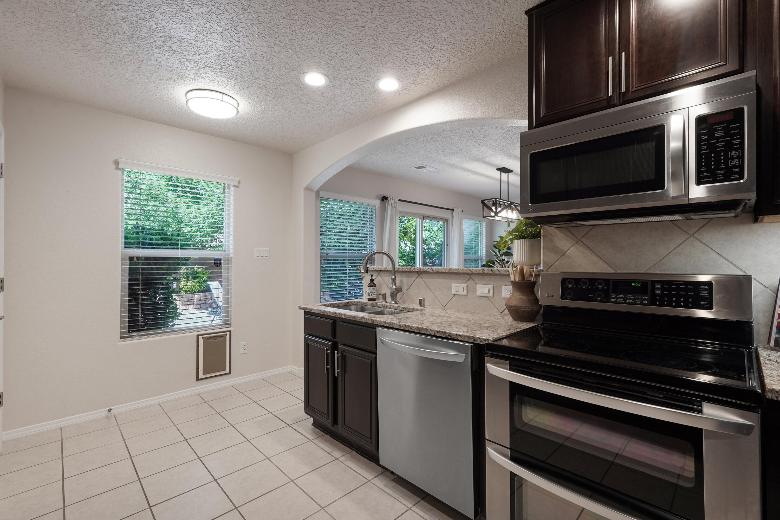 10824 Arguello Trail NE