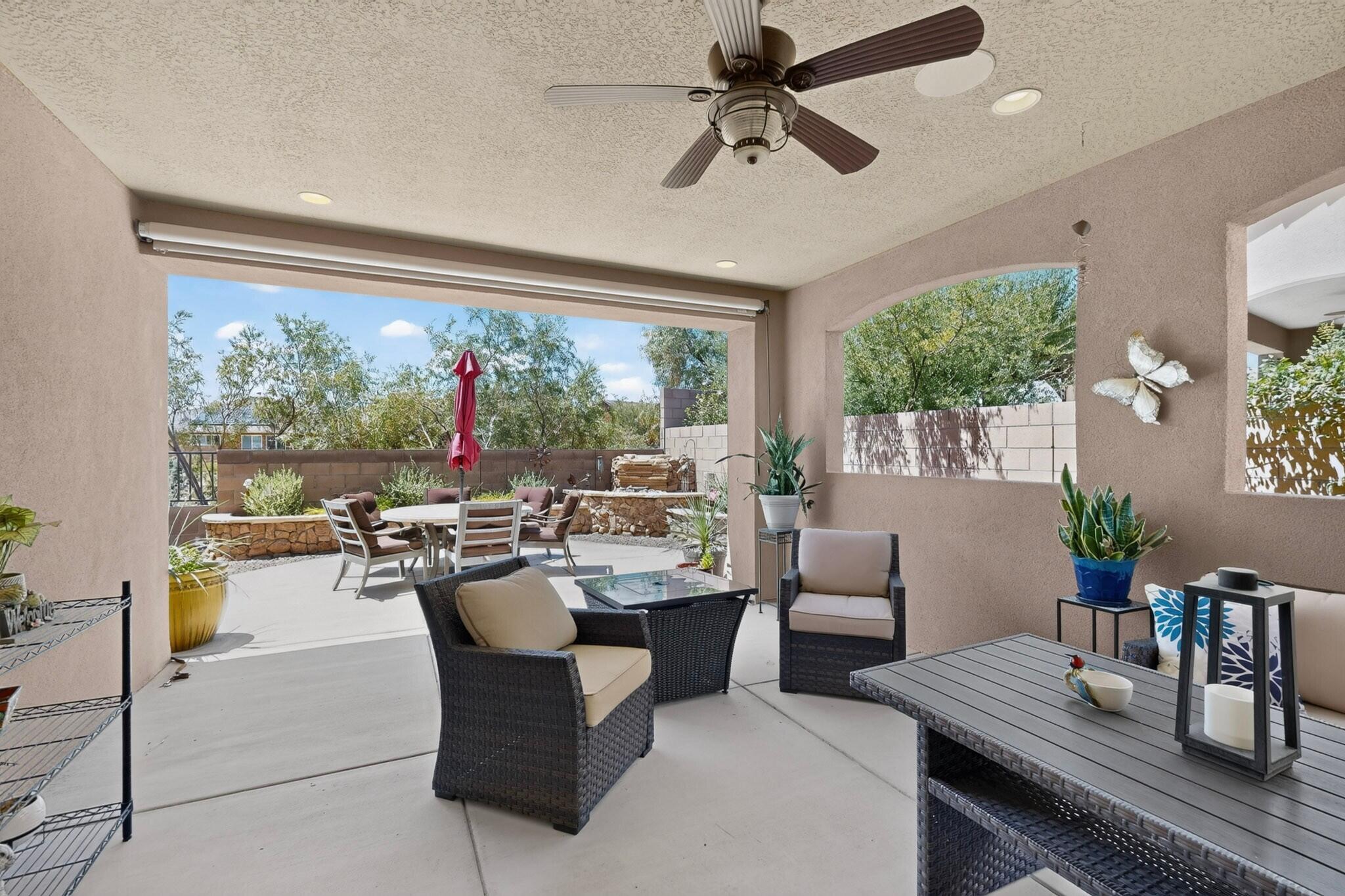 1623 Vista De Colinas Drive SE