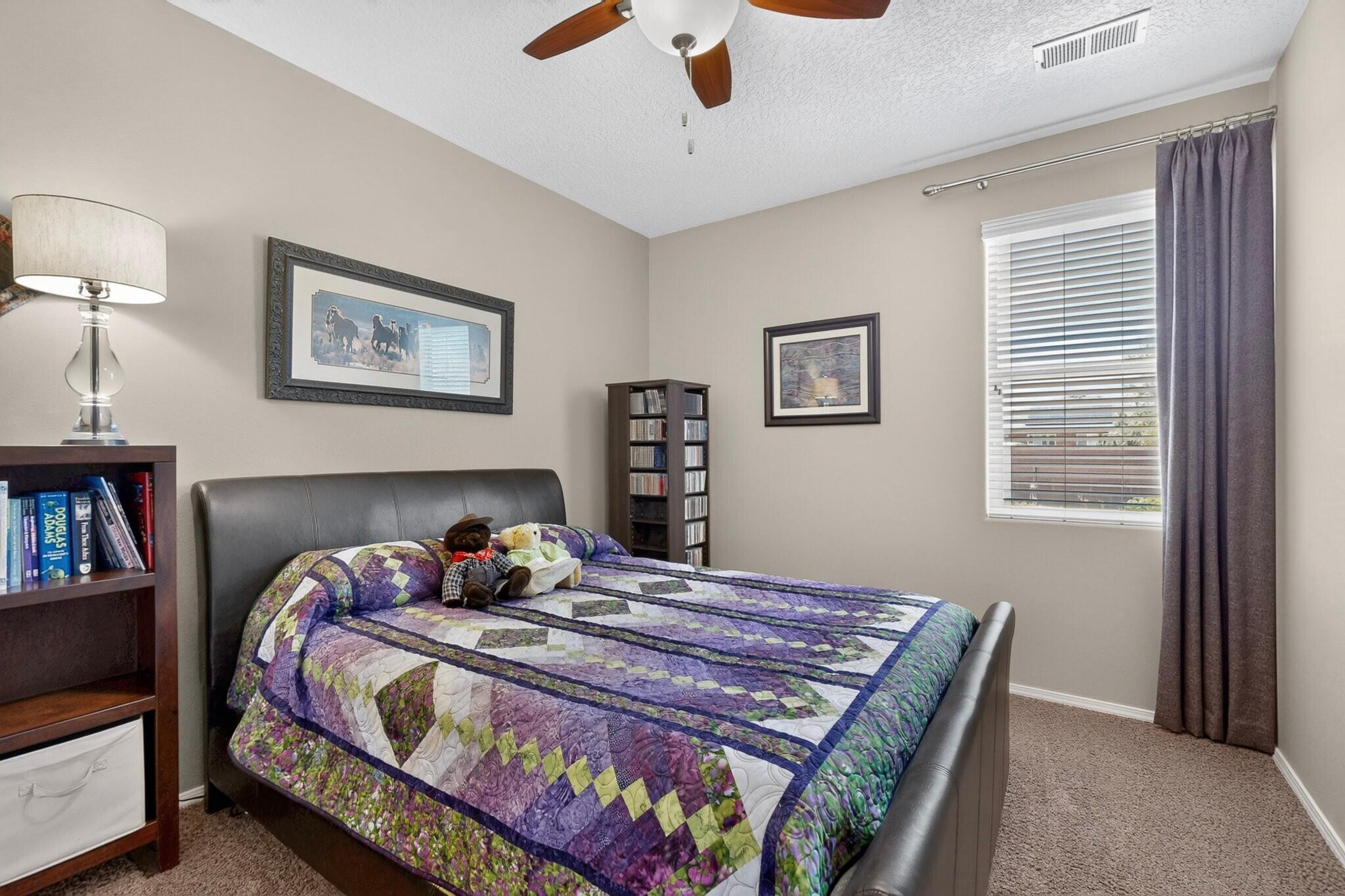 1623 Vista De Colinas Drive SE