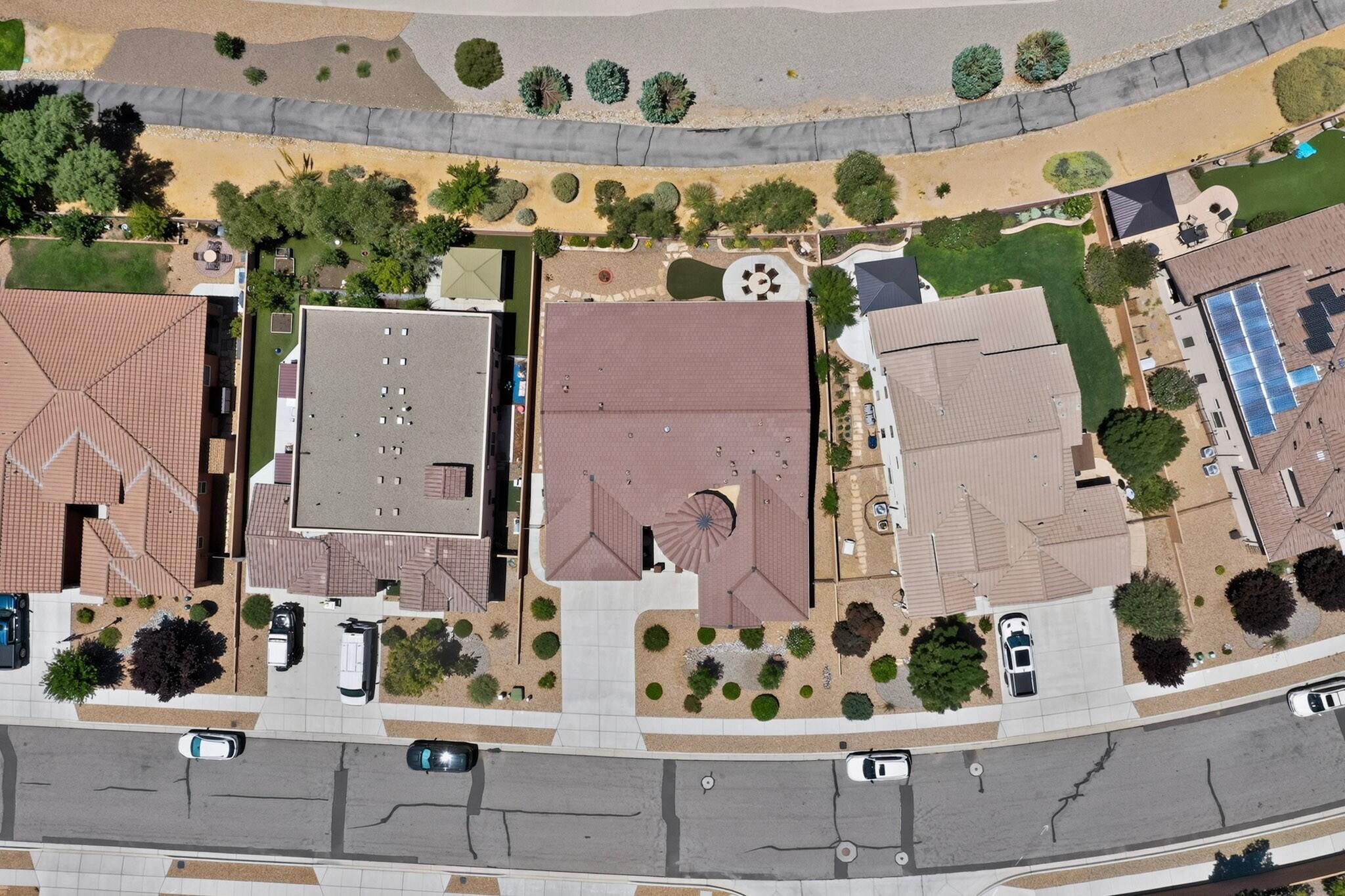 1623 Vista De Colinas Drive SE