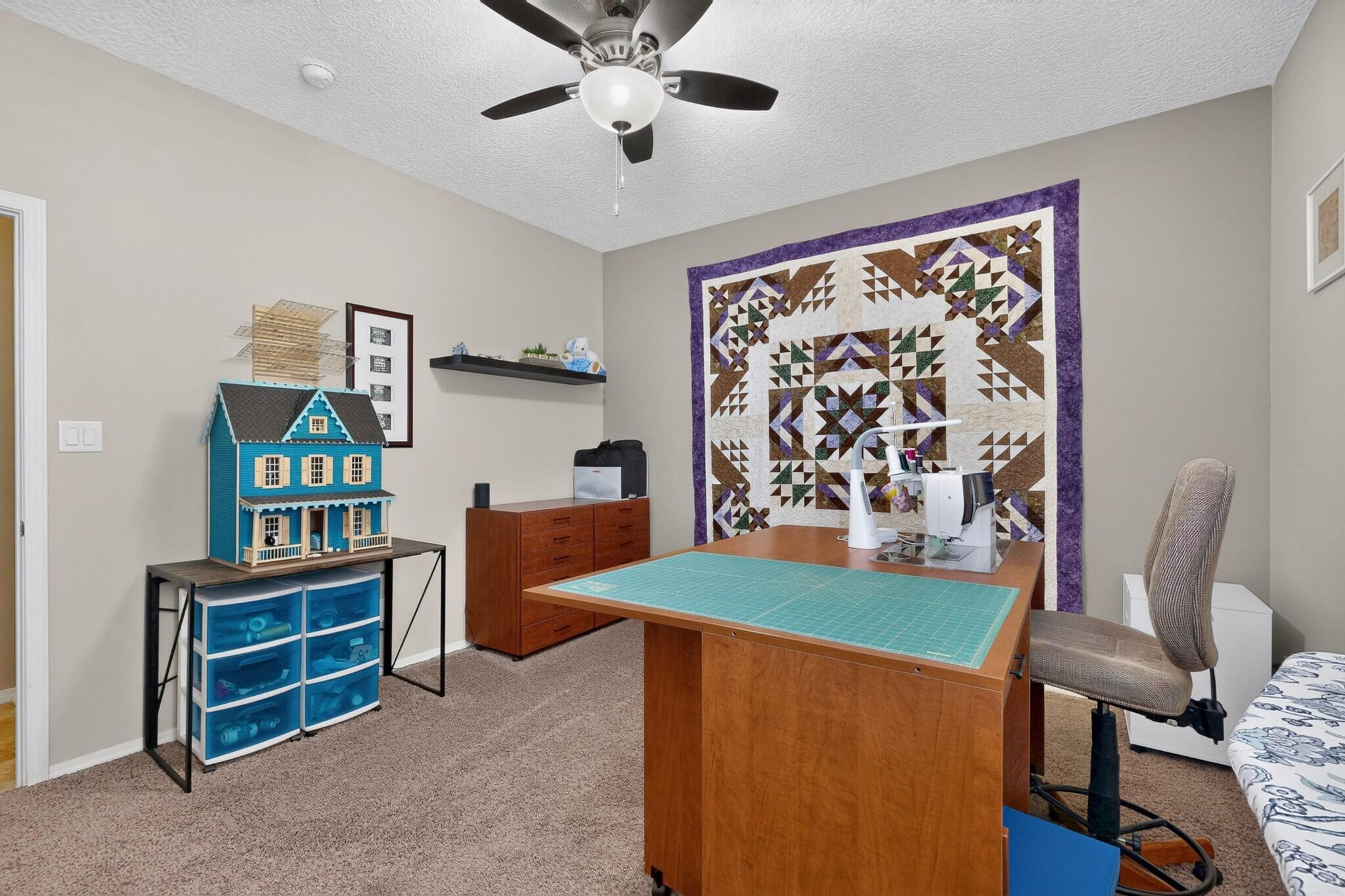 1623 Vista De Colinas Drive SE