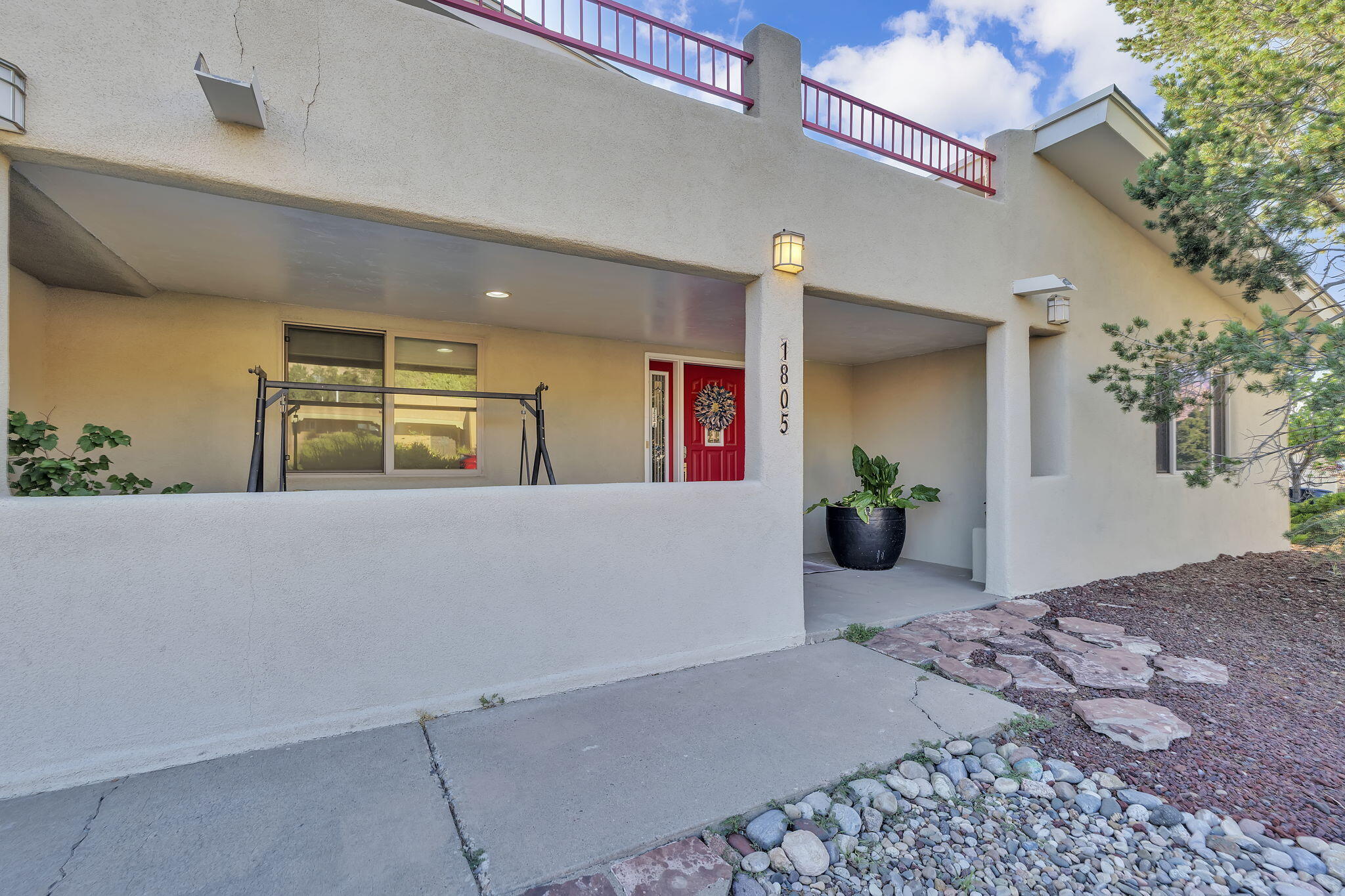1805 Valdez Drive NE