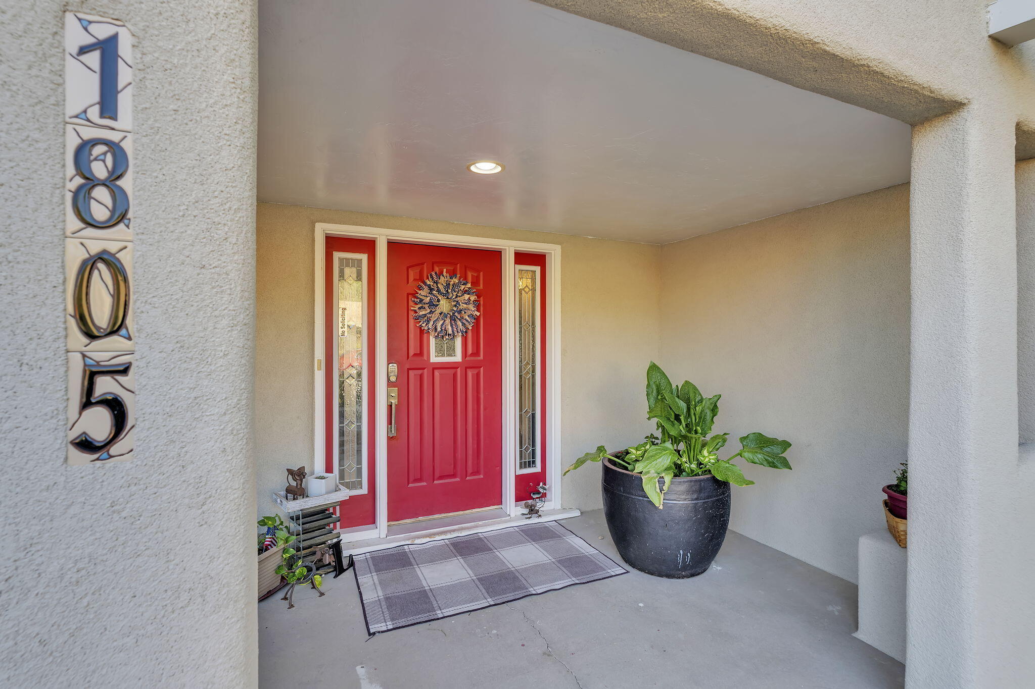 1805 Valdez Drive NE