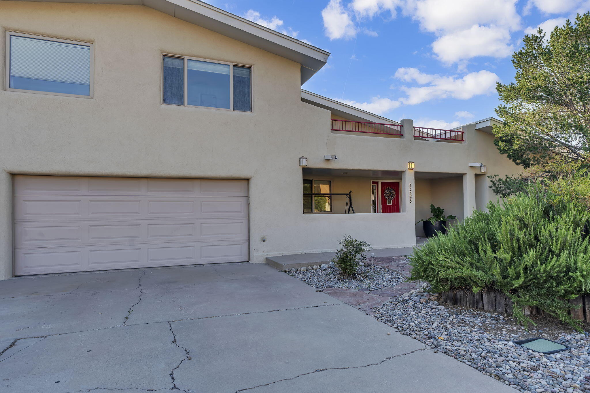 1805 Valdez Drive NE