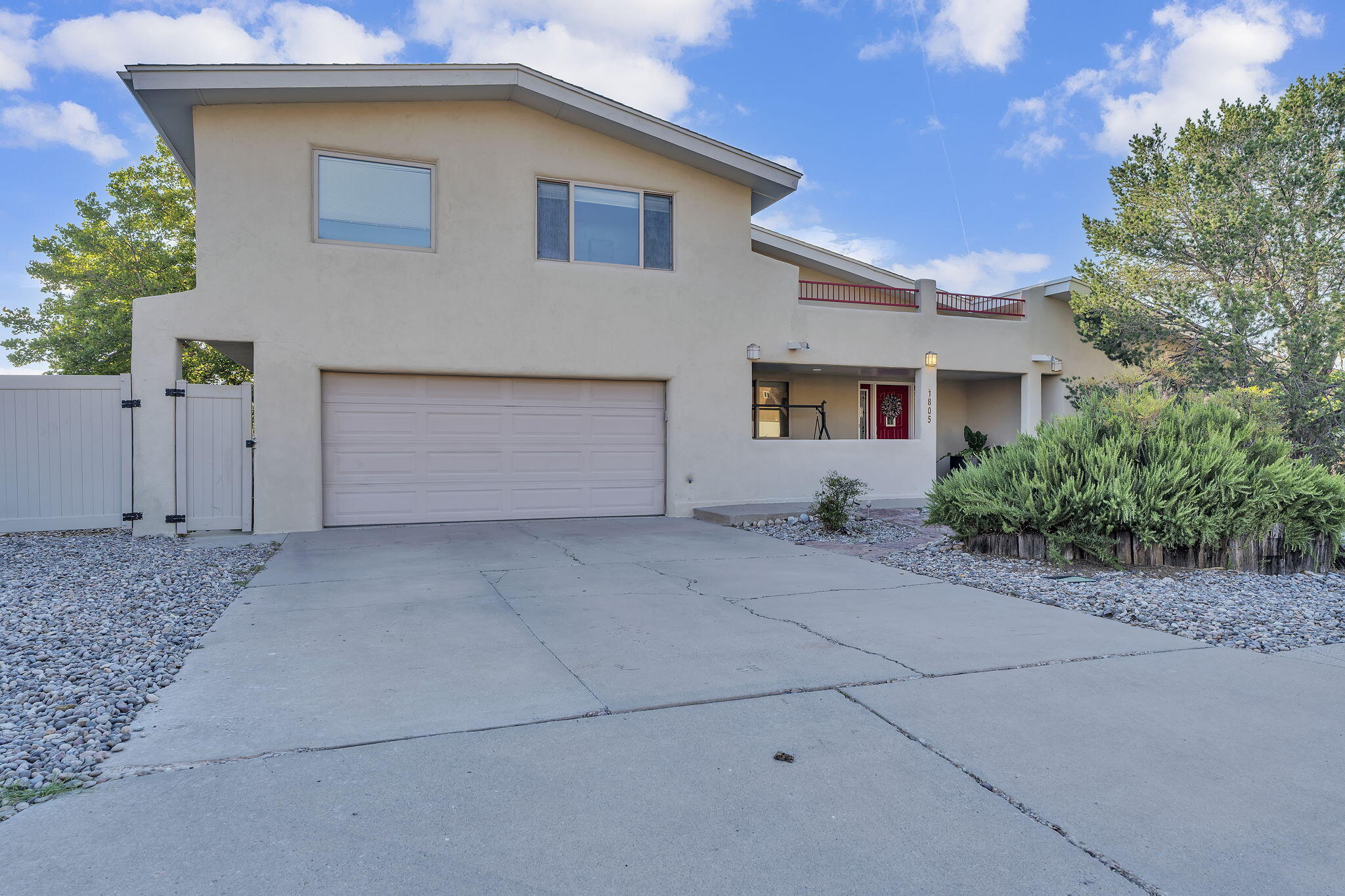 1805 Valdez Drive NE