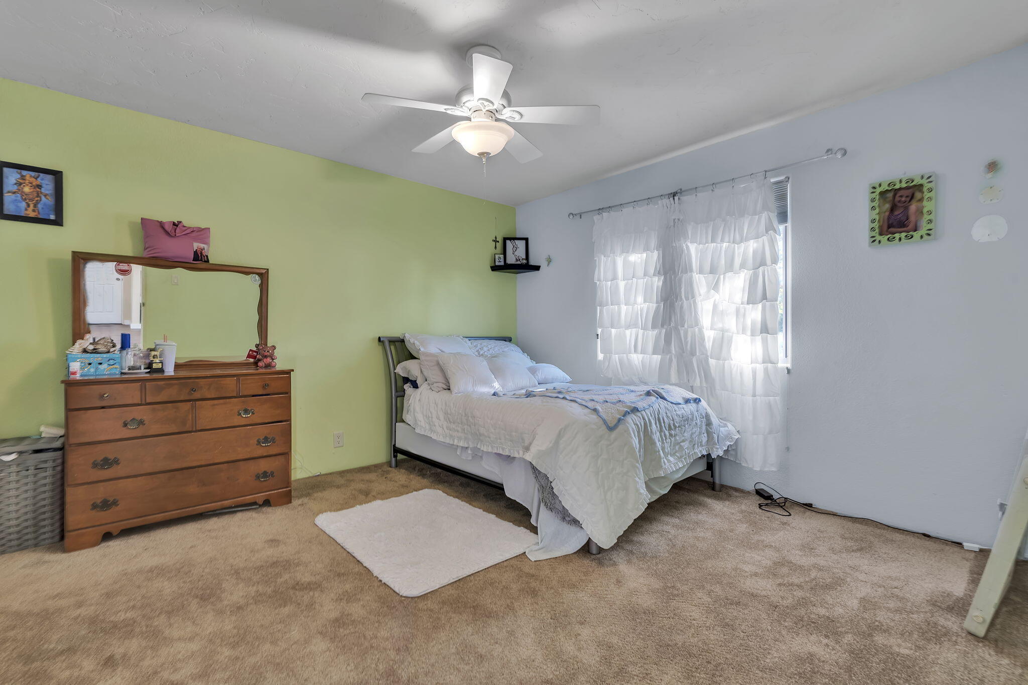 1805 Valdez Drive NE