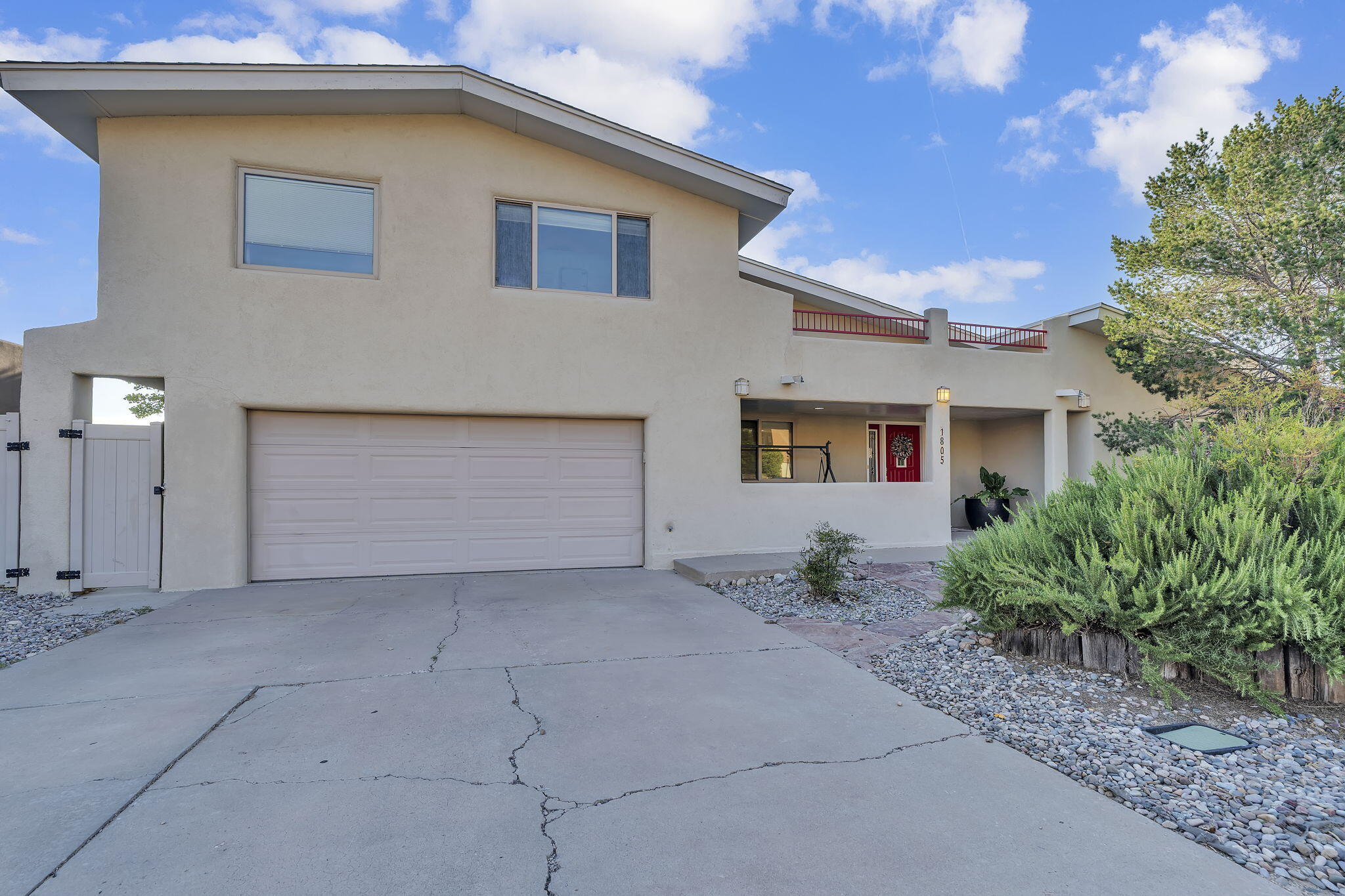 1805 Valdez Drive NE