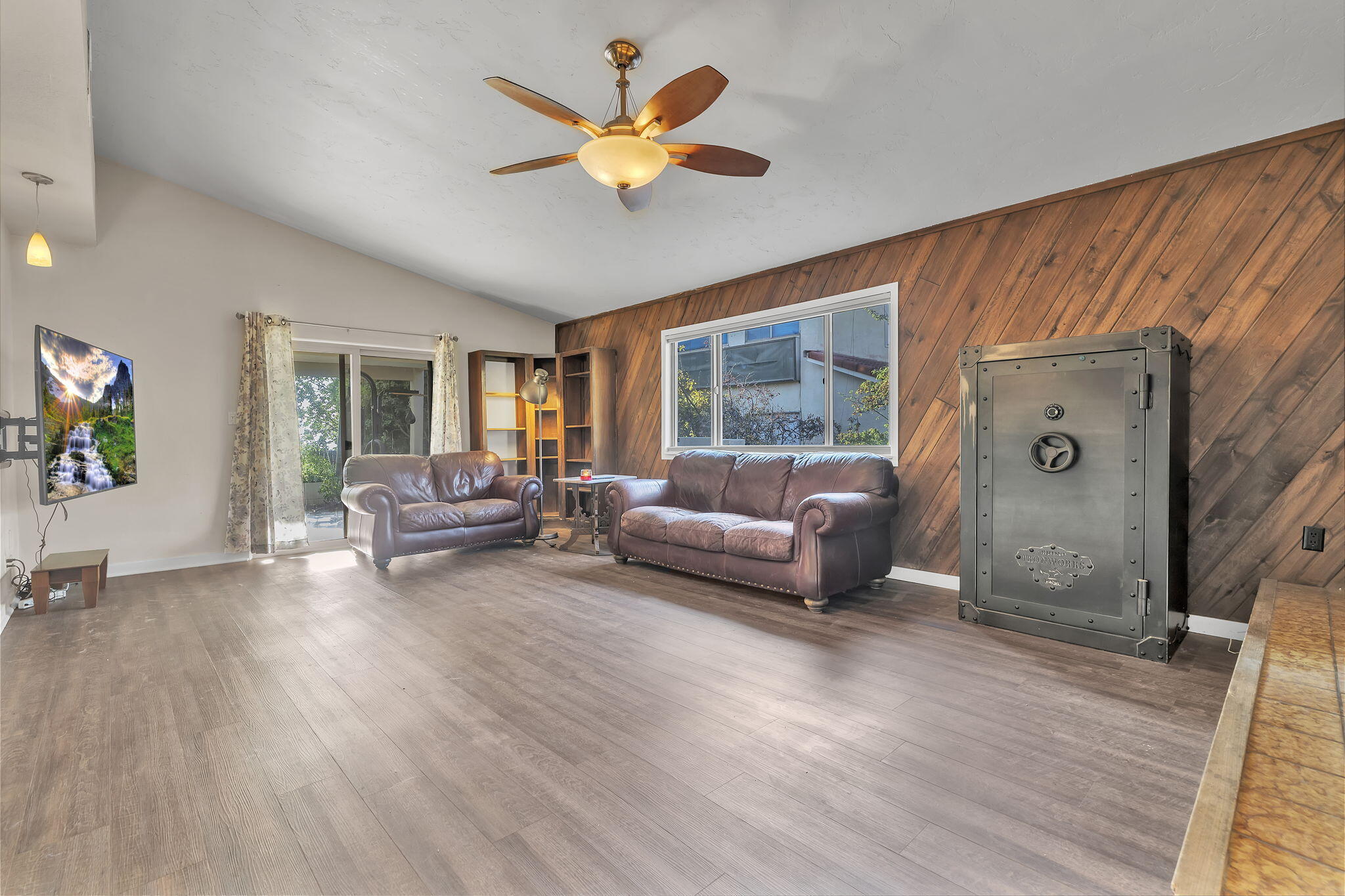 1805 Valdez Drive NE