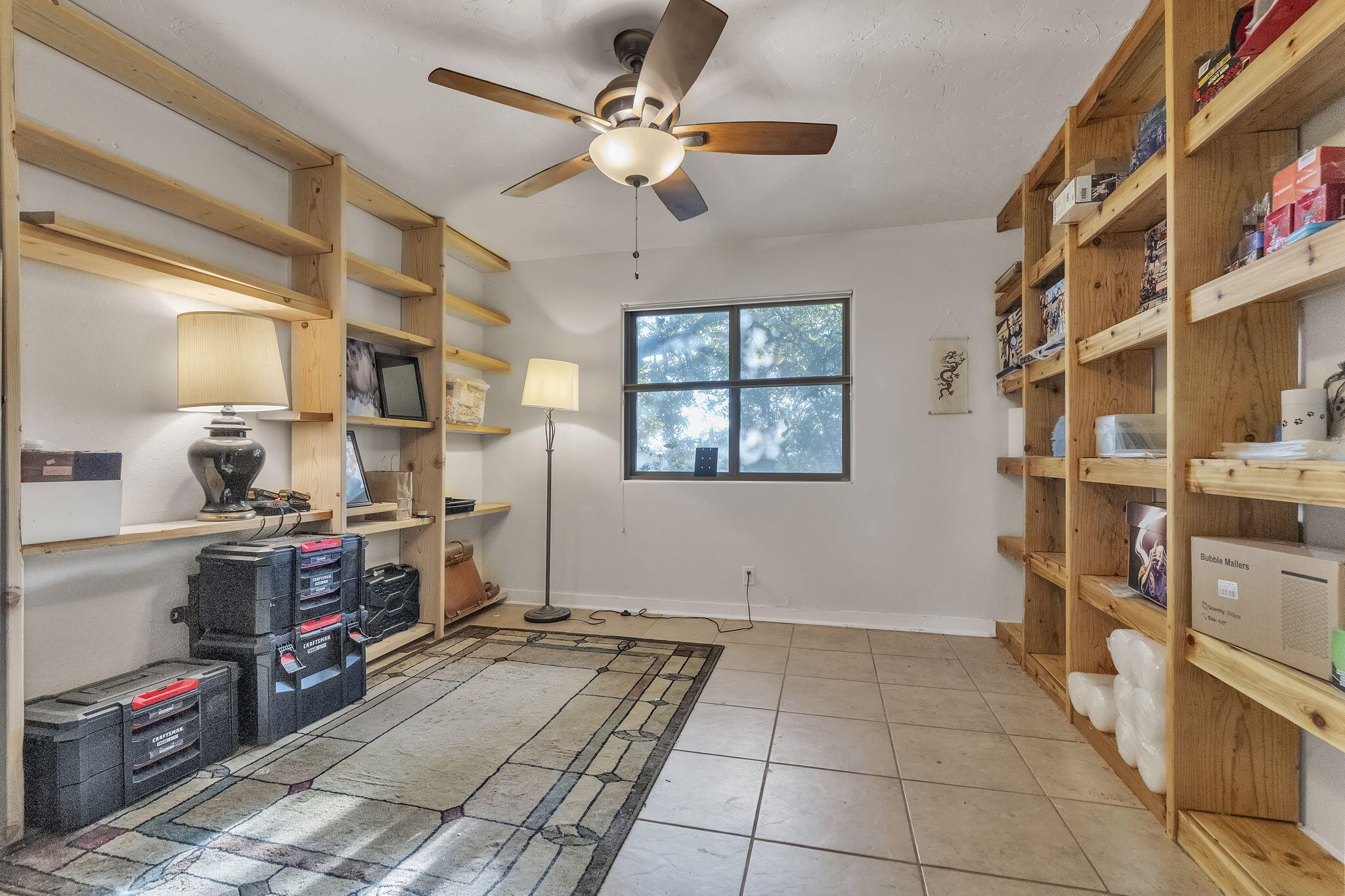 1805 Valdez Drive NE