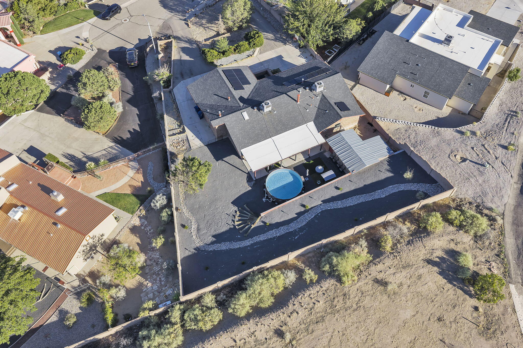 981 Hillside Court SW