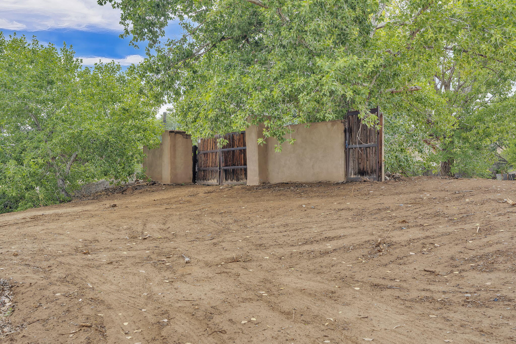 1581 Sichler Road