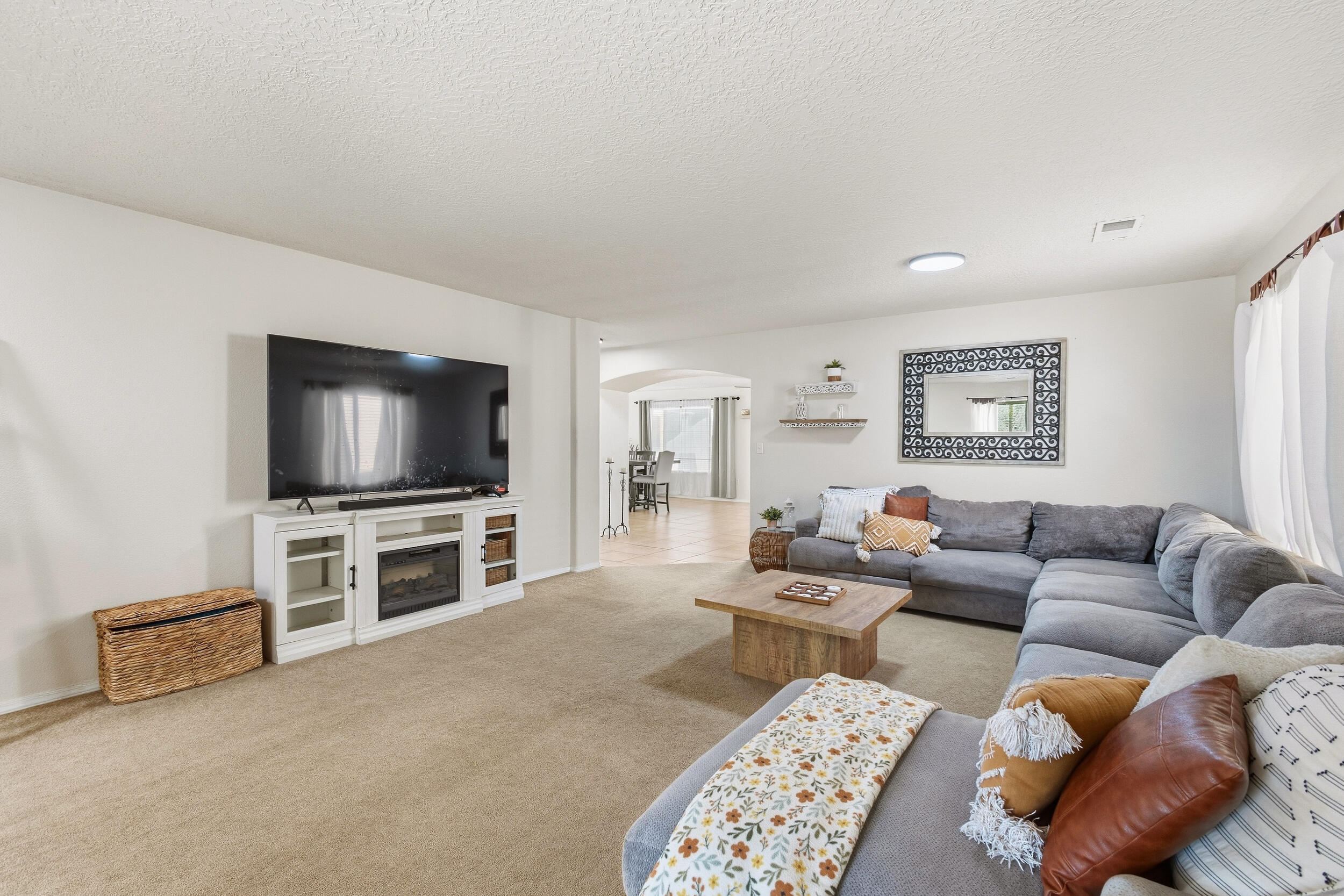 940 Colibri Avenue NW