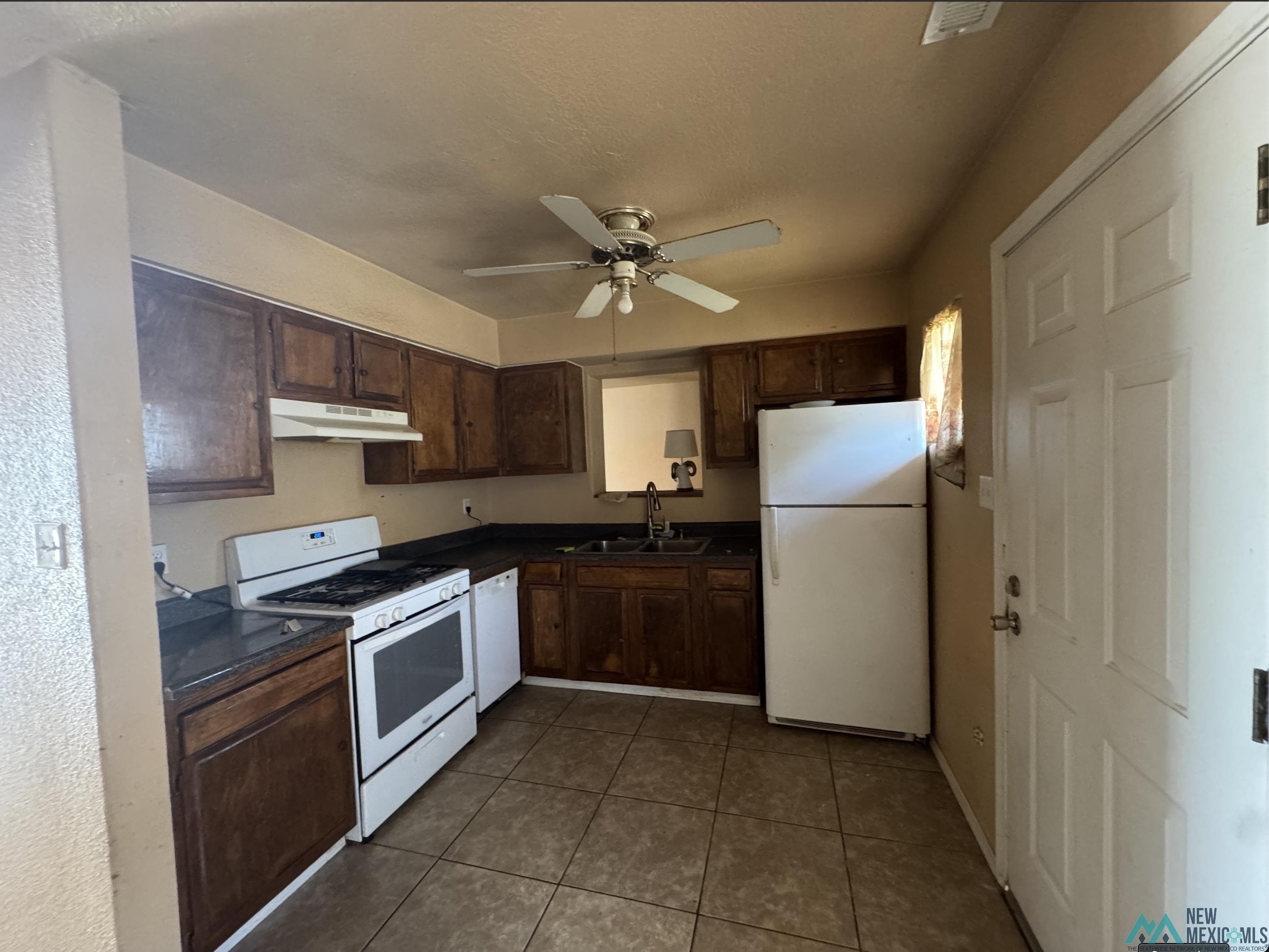 514 Lugar Del Paraiso Street