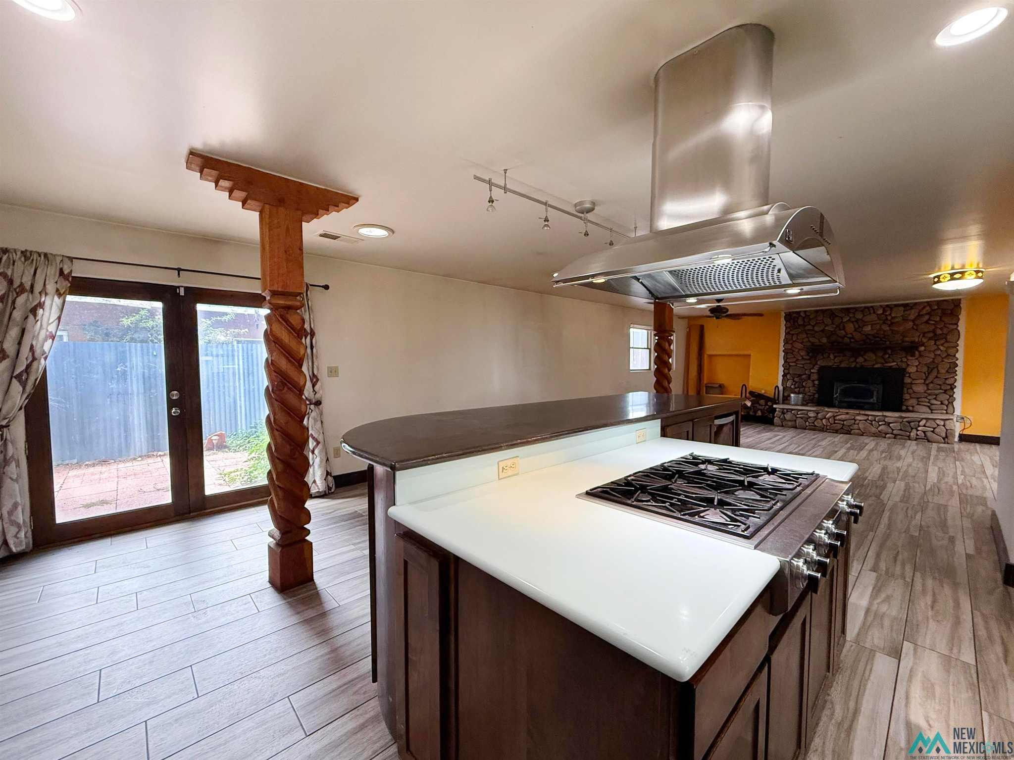 139 River Road