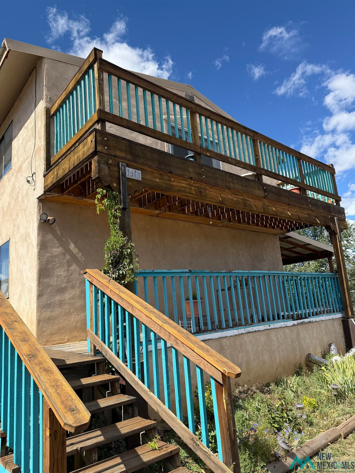 1917 Romero Street
