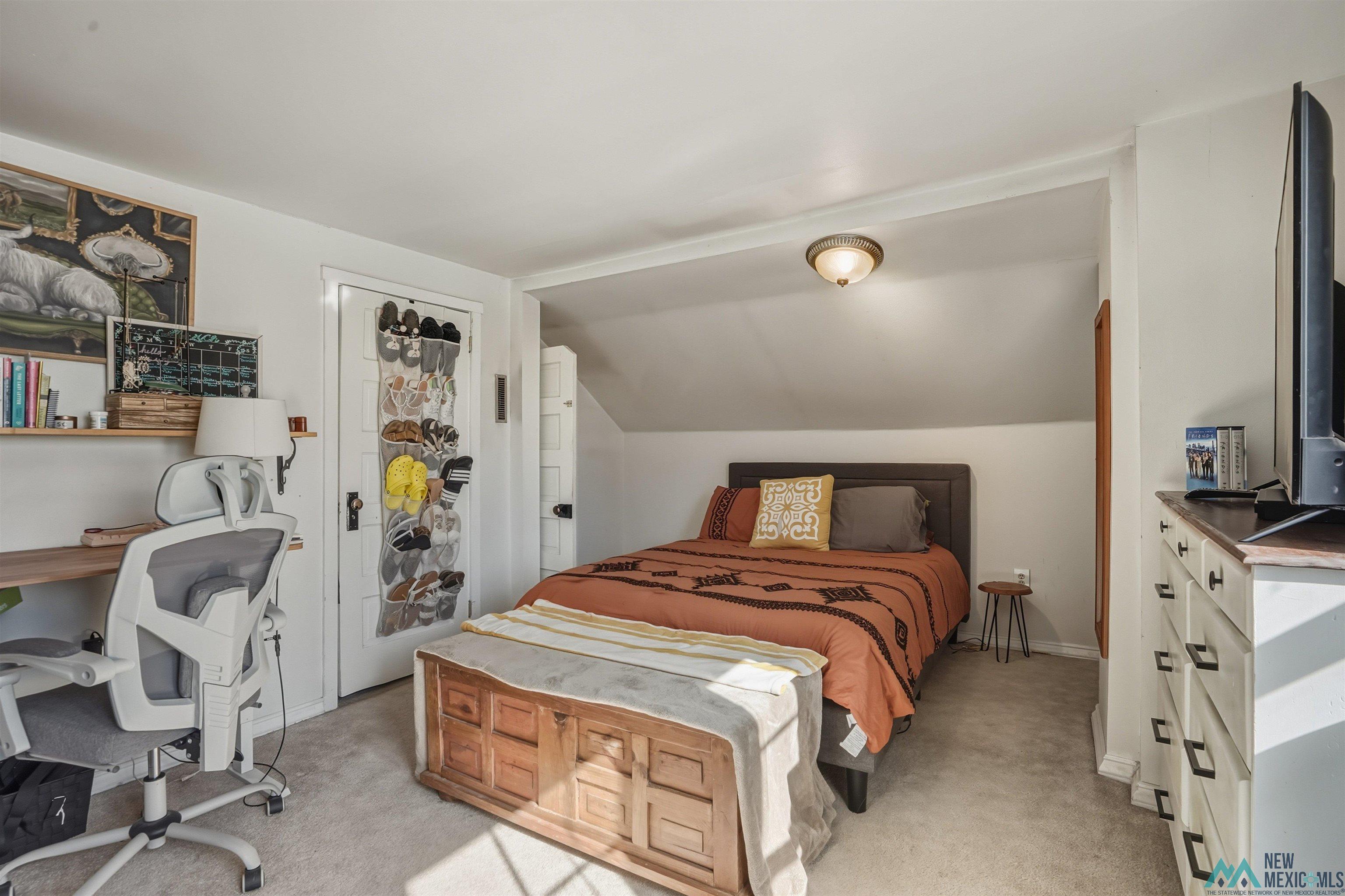 1220 6th Street