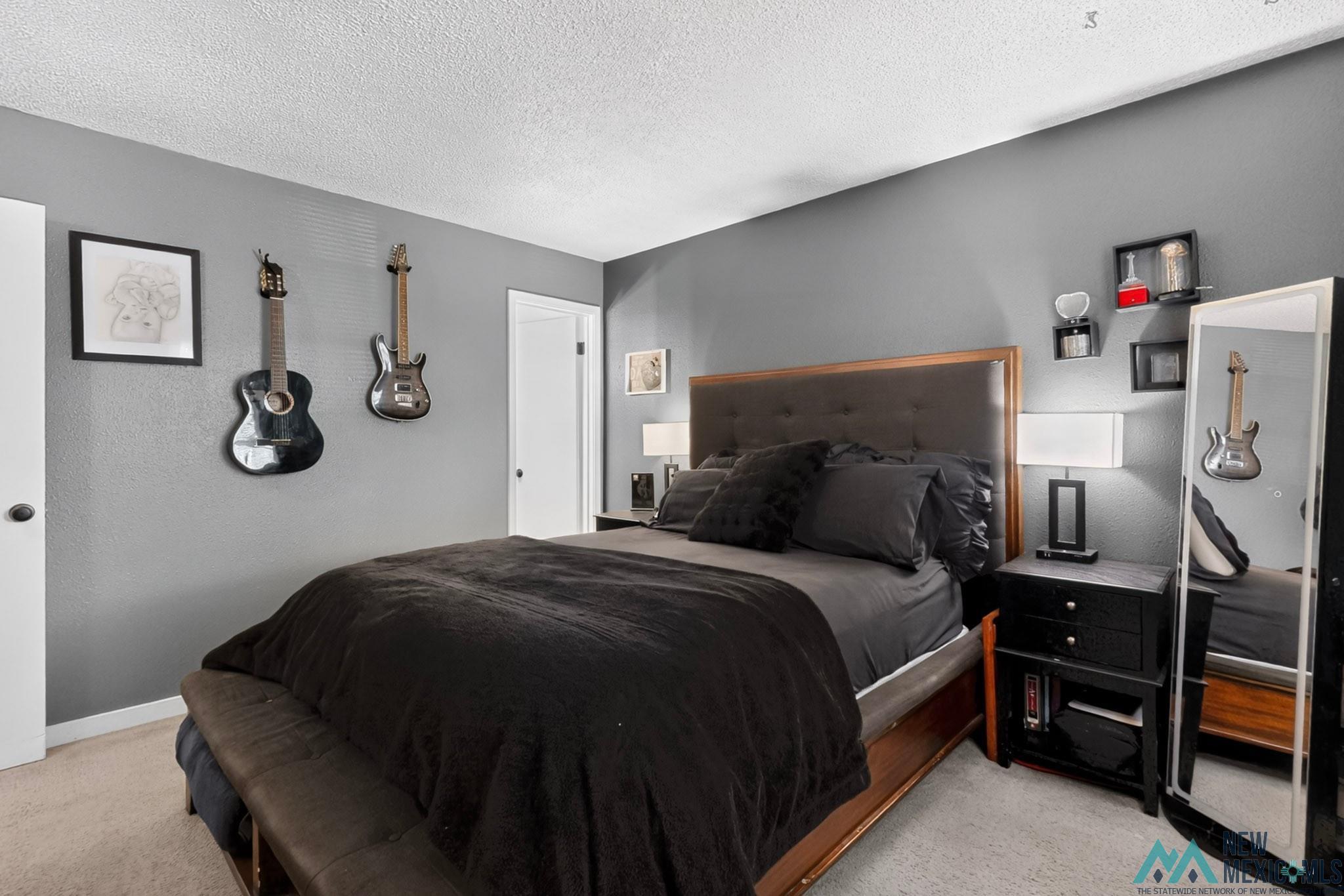 2324 Calle Bonita Corner