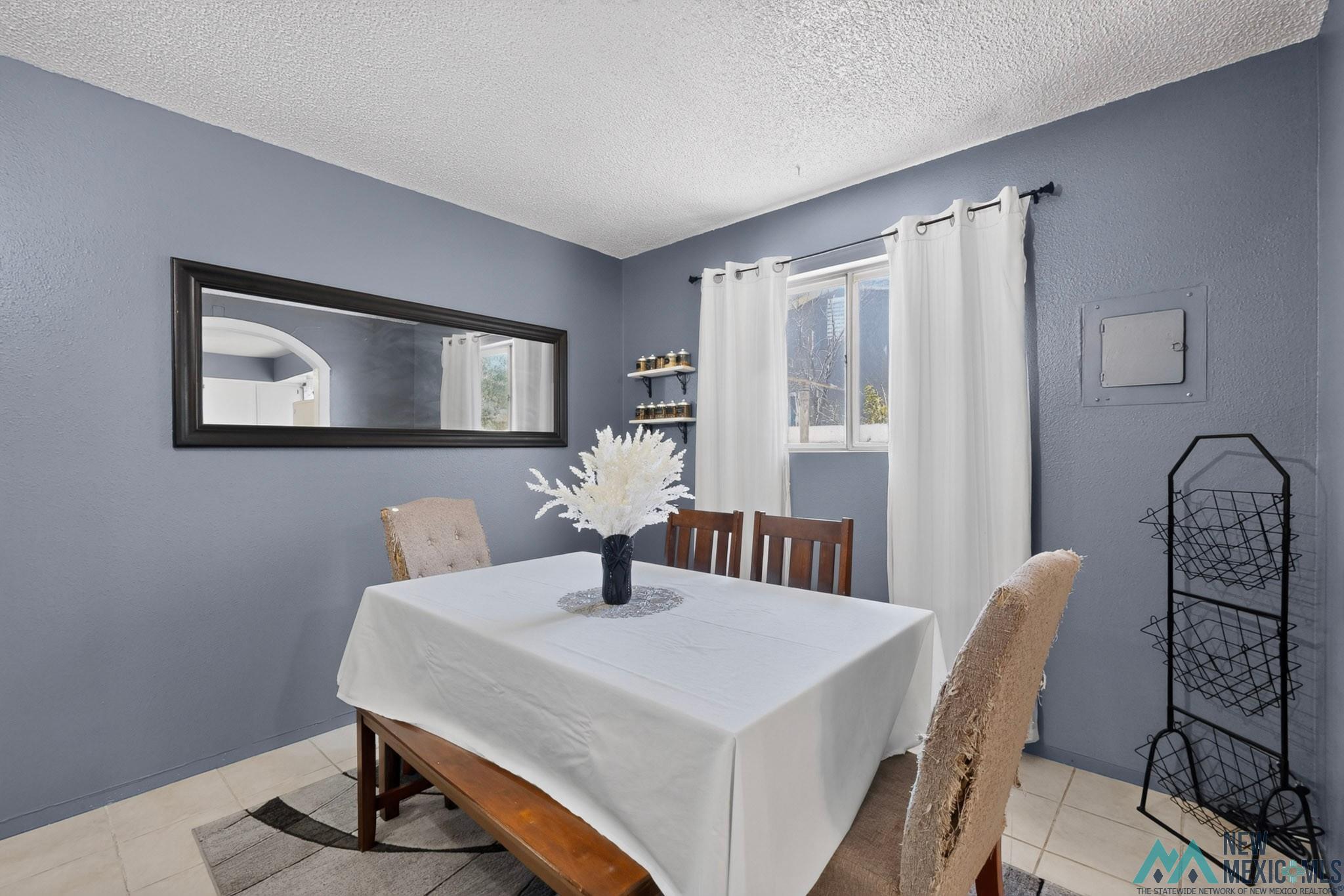 2324 Calle Bonita Corner
