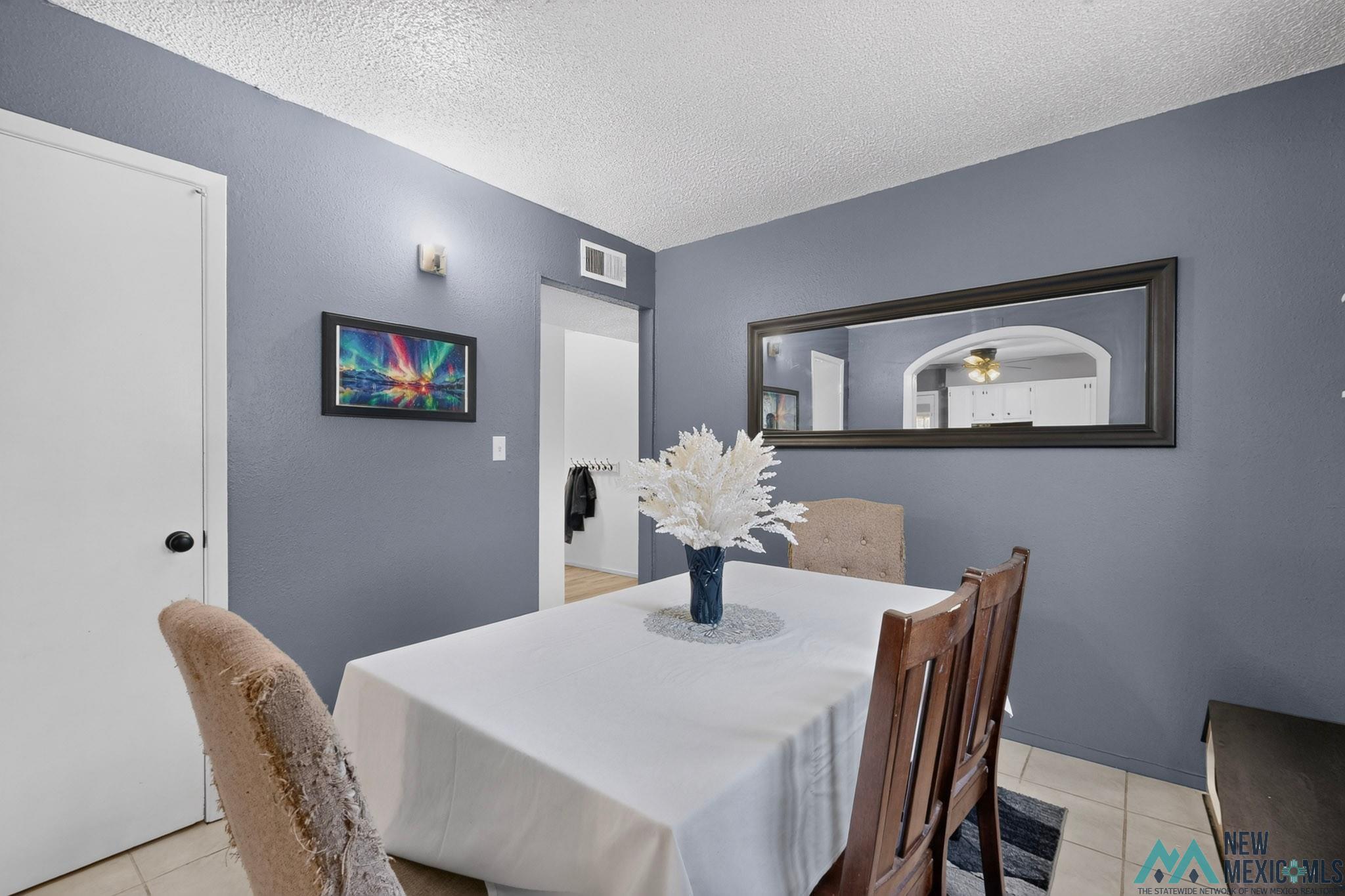 2324 Calle Bonita Corner