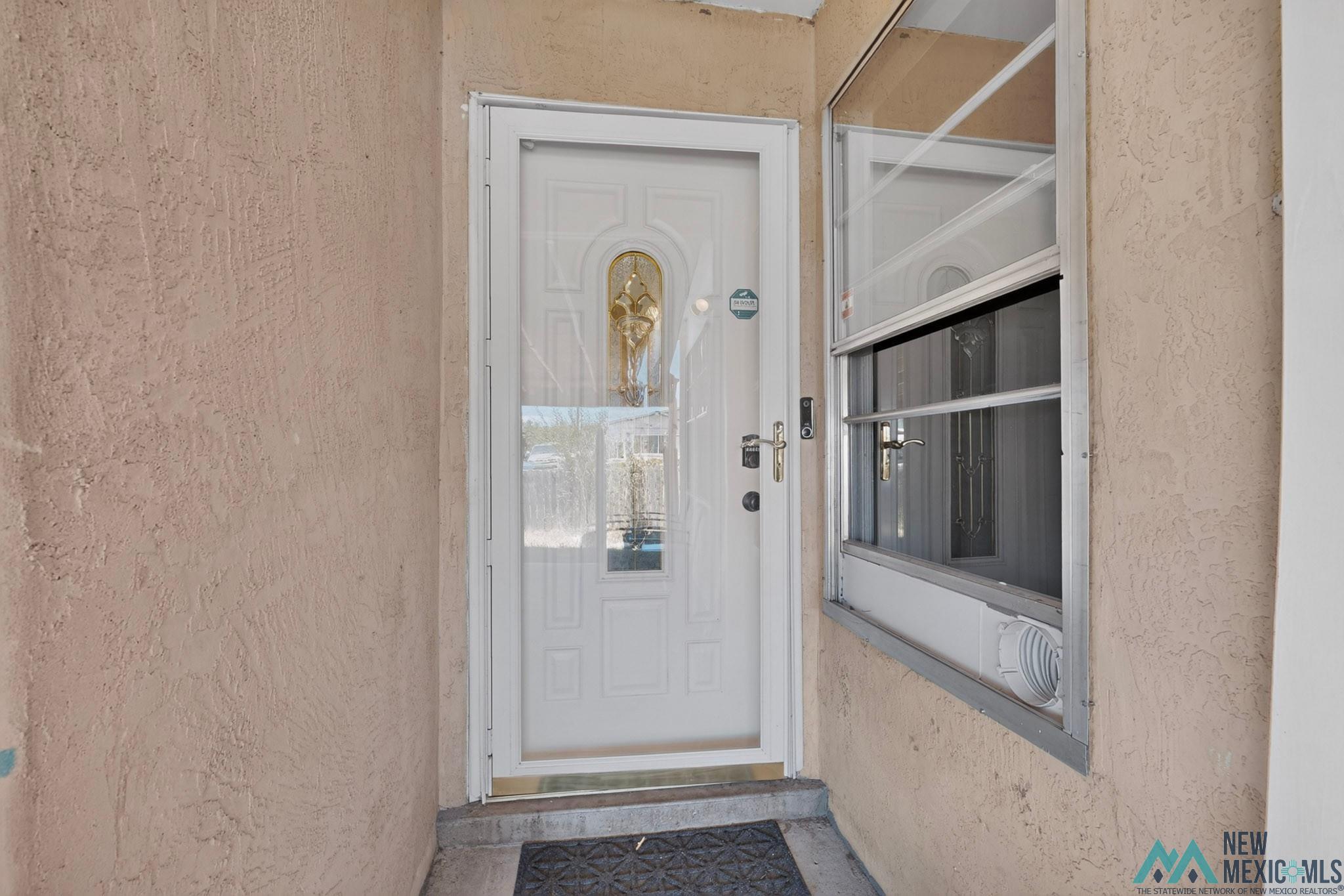 2324 Calle Bonita Corner