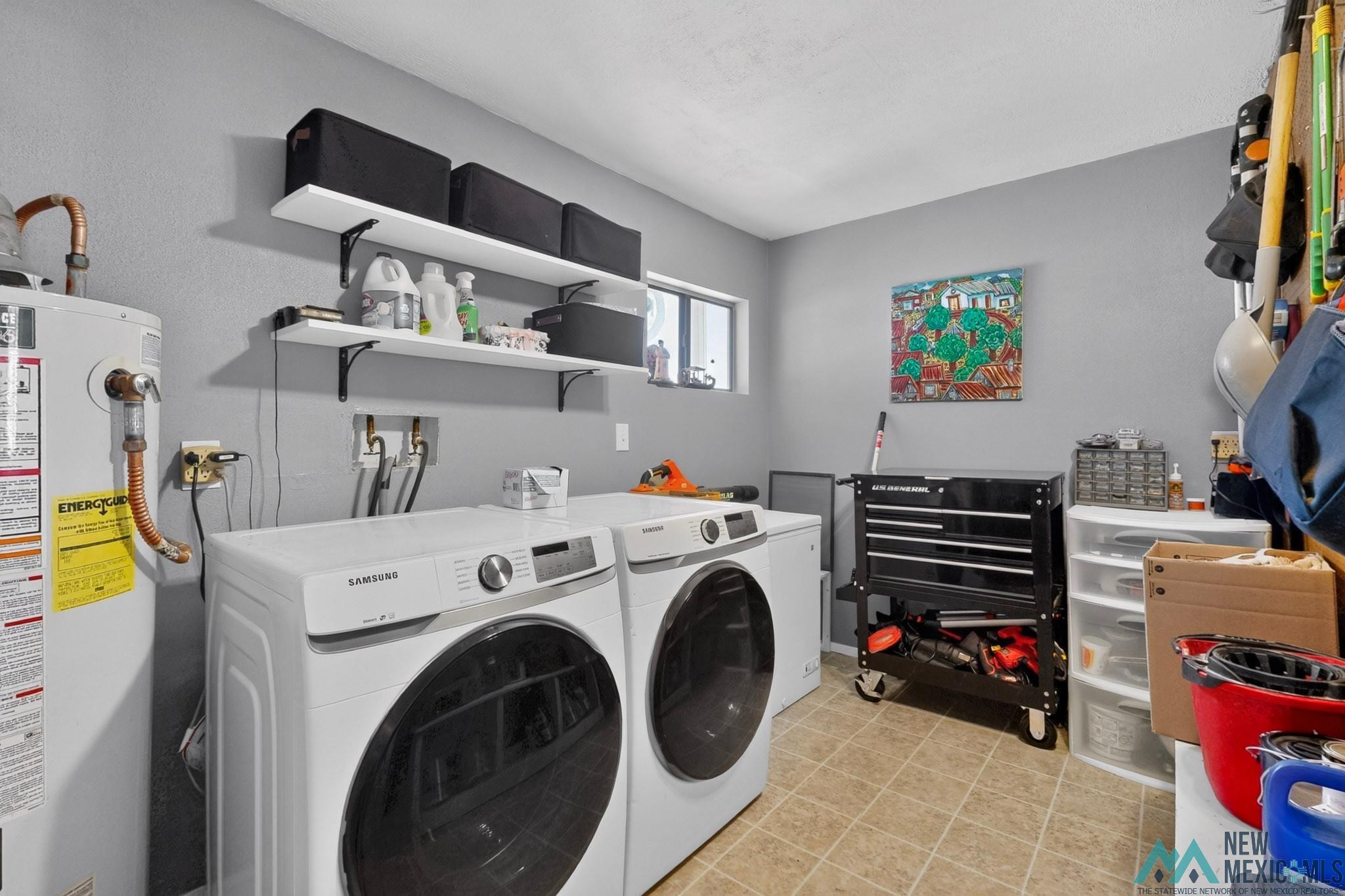 2324 Calle Bonita Corner